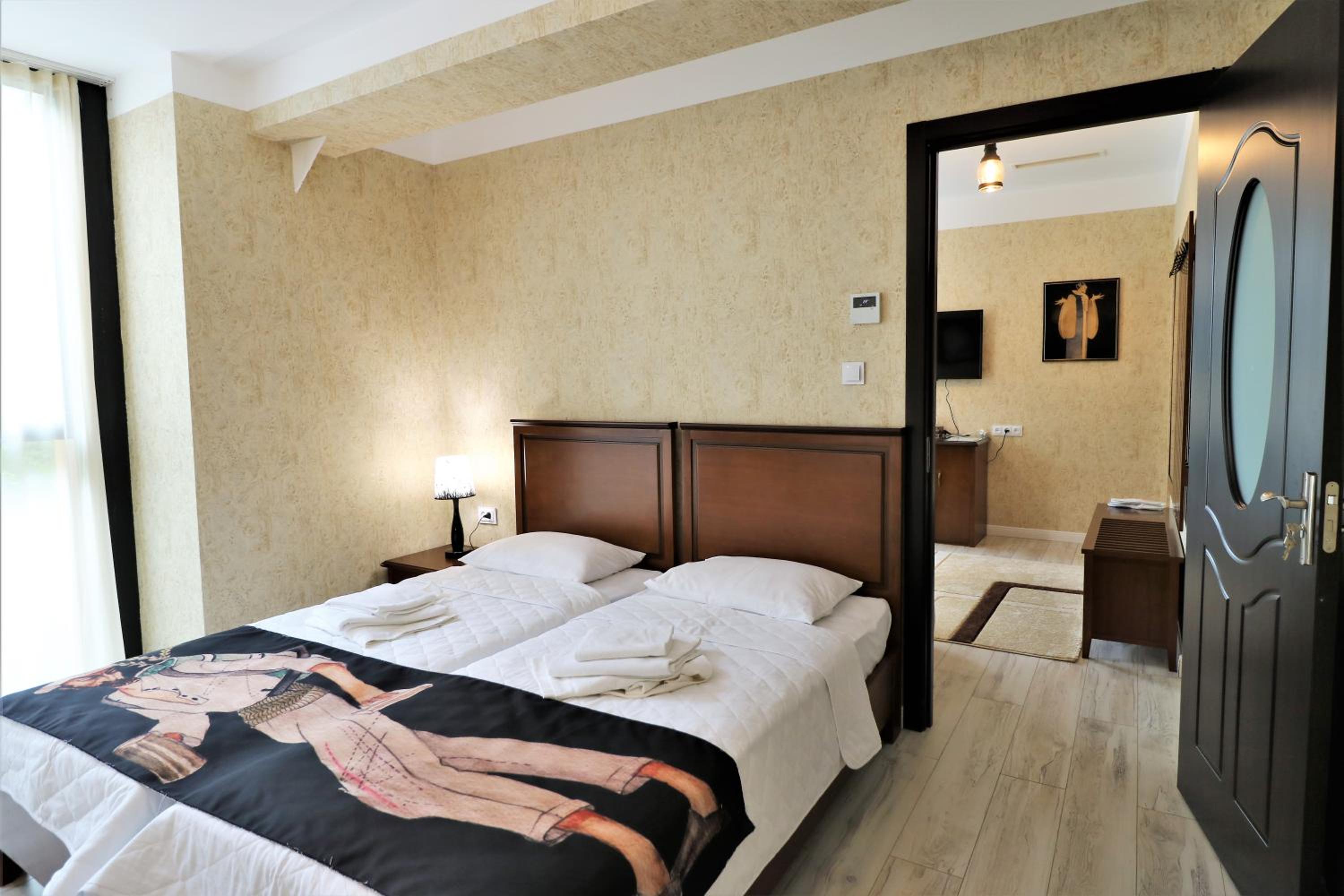 Superior Twin Room - Photo 1