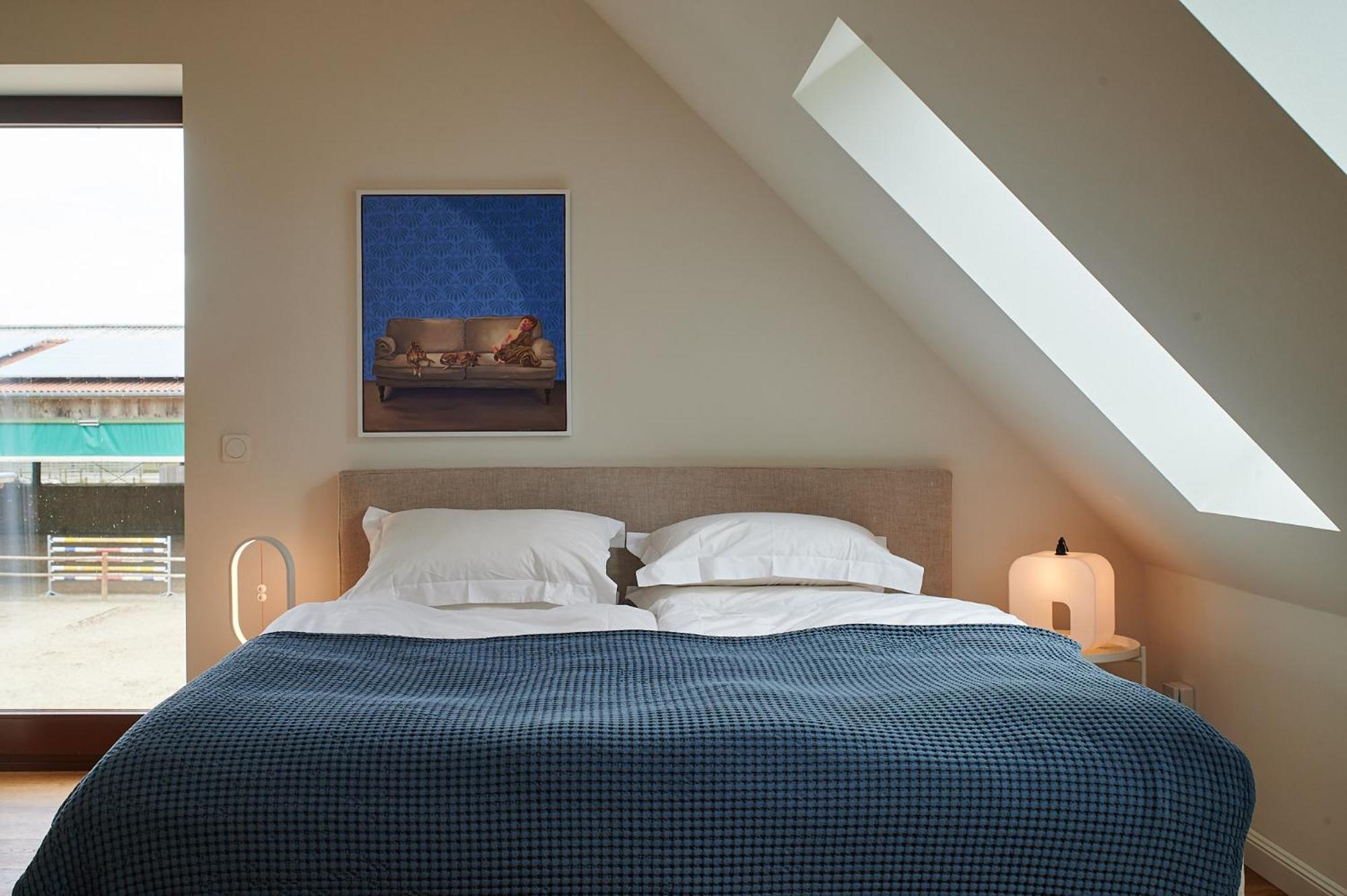 Deluxe Room (2 Adults + 1 Child) photo 1