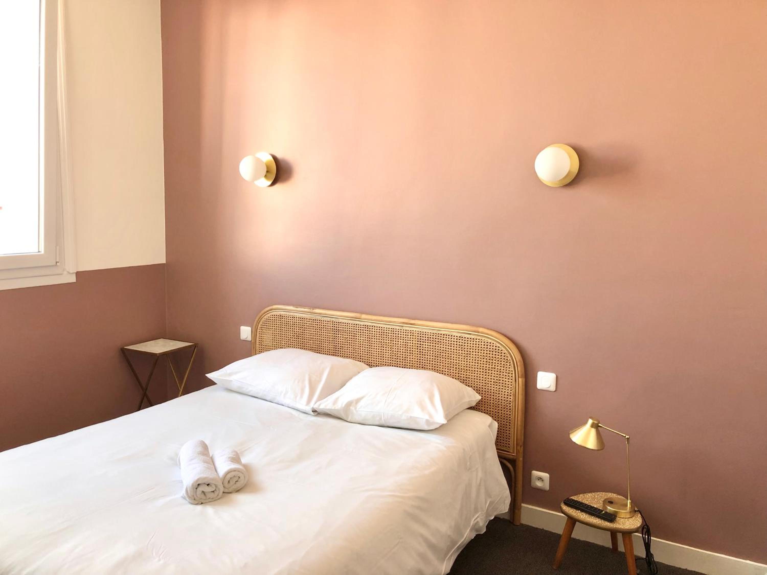 Cozy Double Room - Photo 9