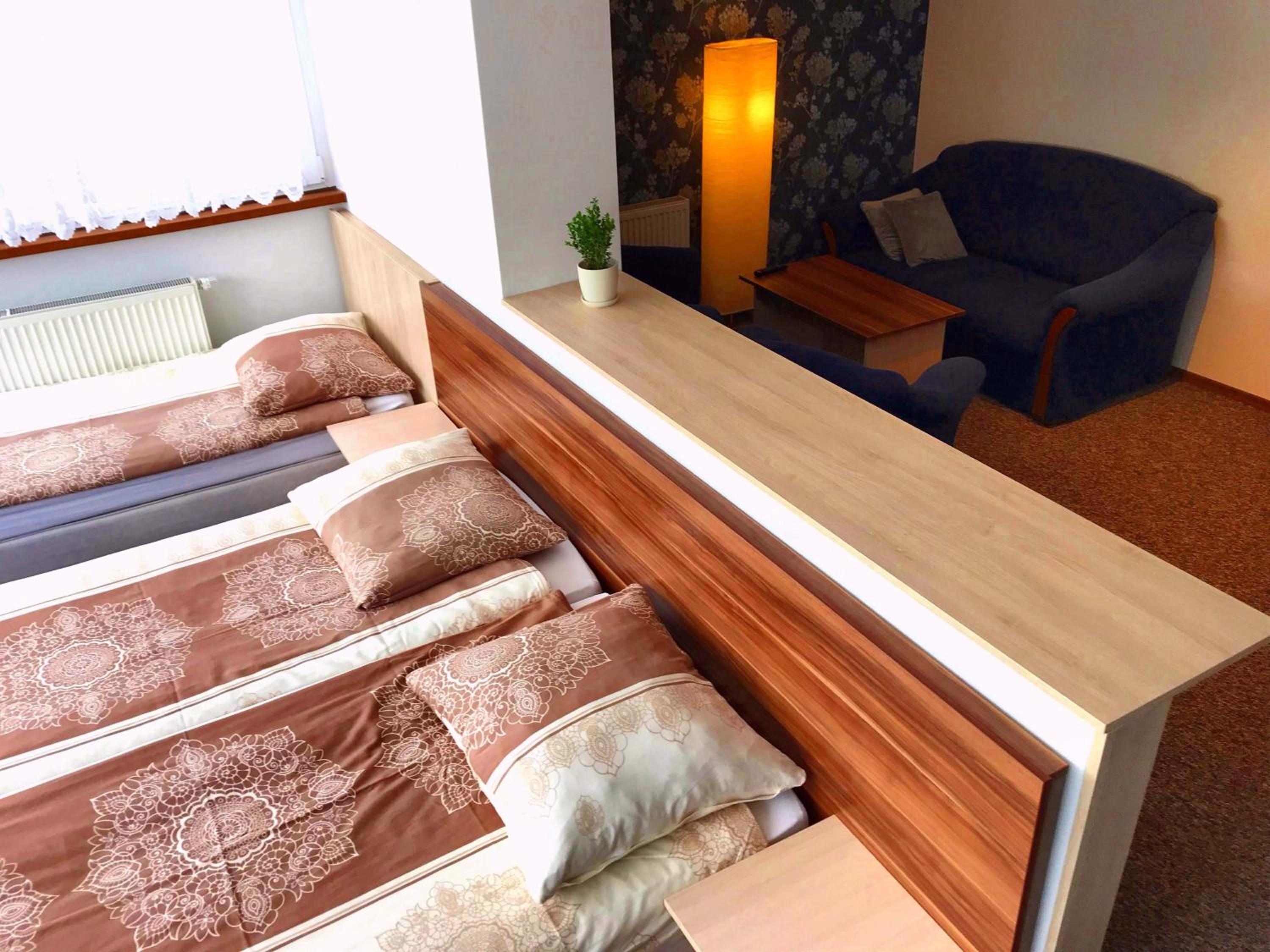 Quadruple Room - Photo 8