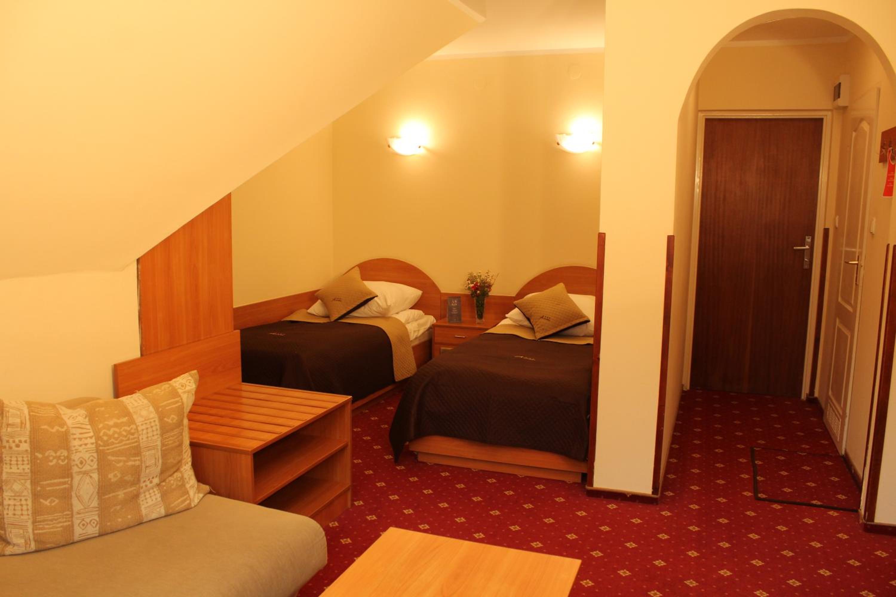 Twin Room with passage to Zakopane baths and without balcony
