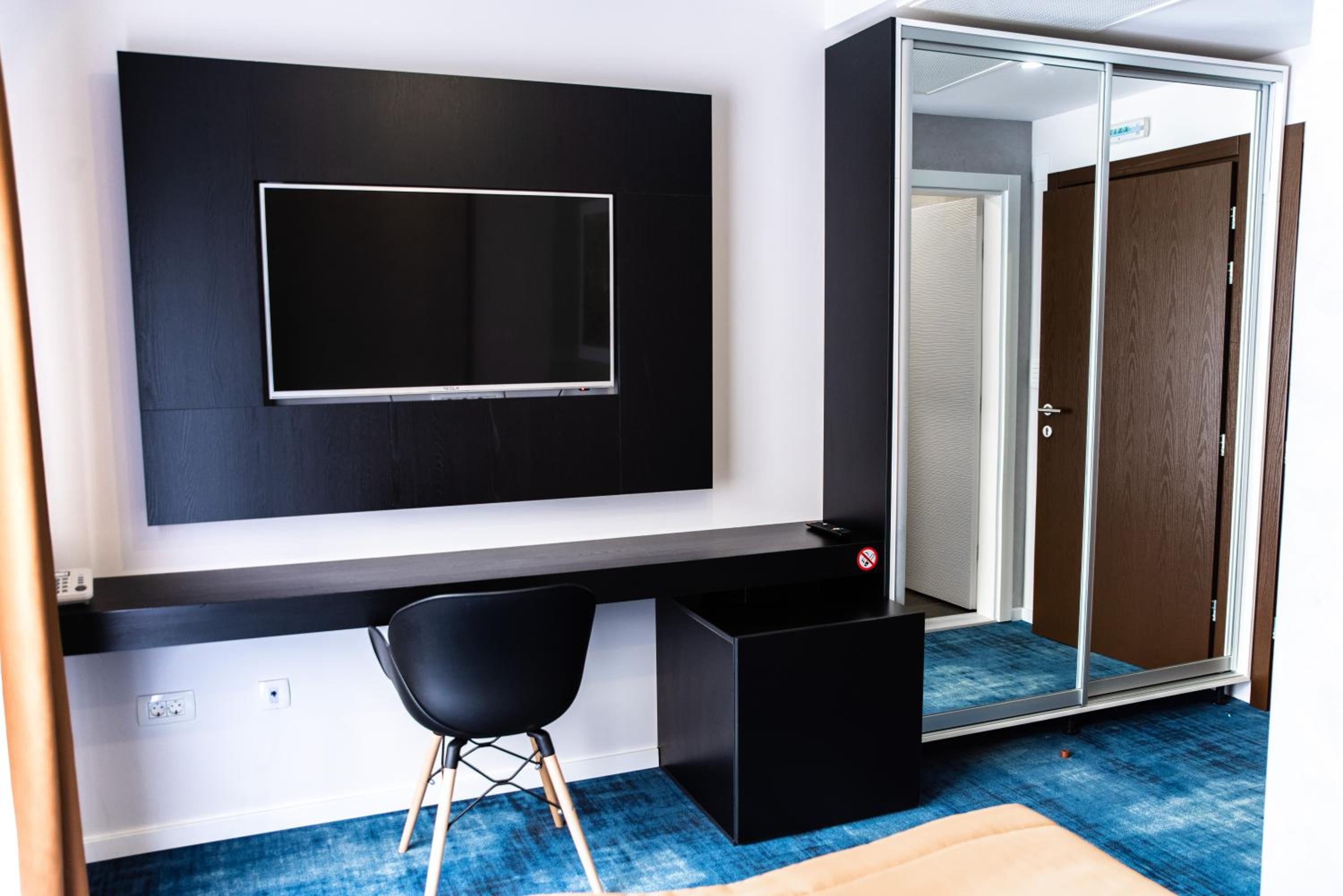 Single Room photo 2