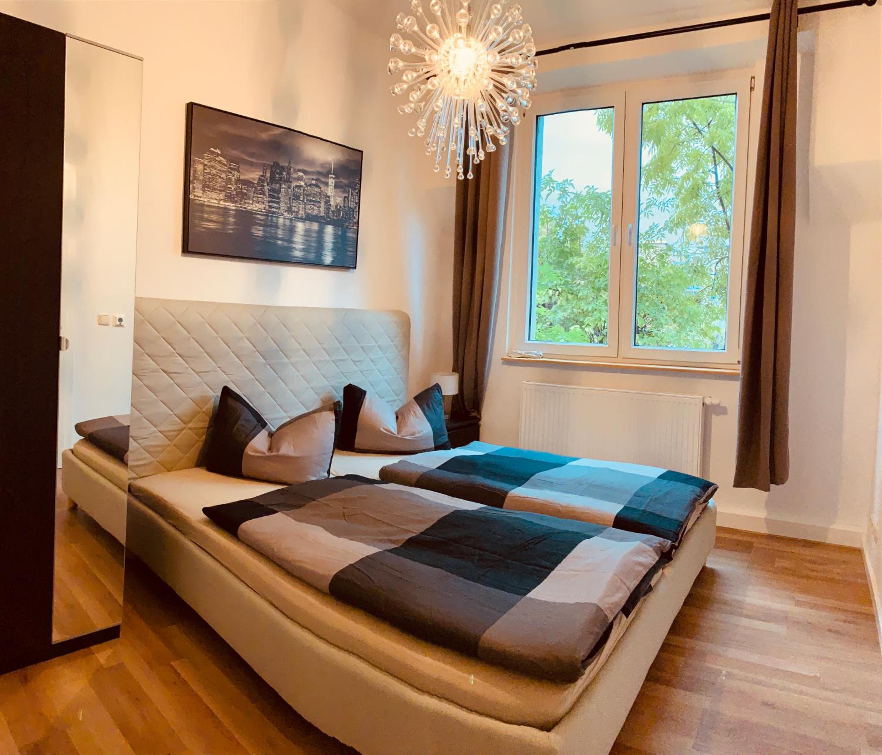 Two-Bedroom Apartment - Photo 2