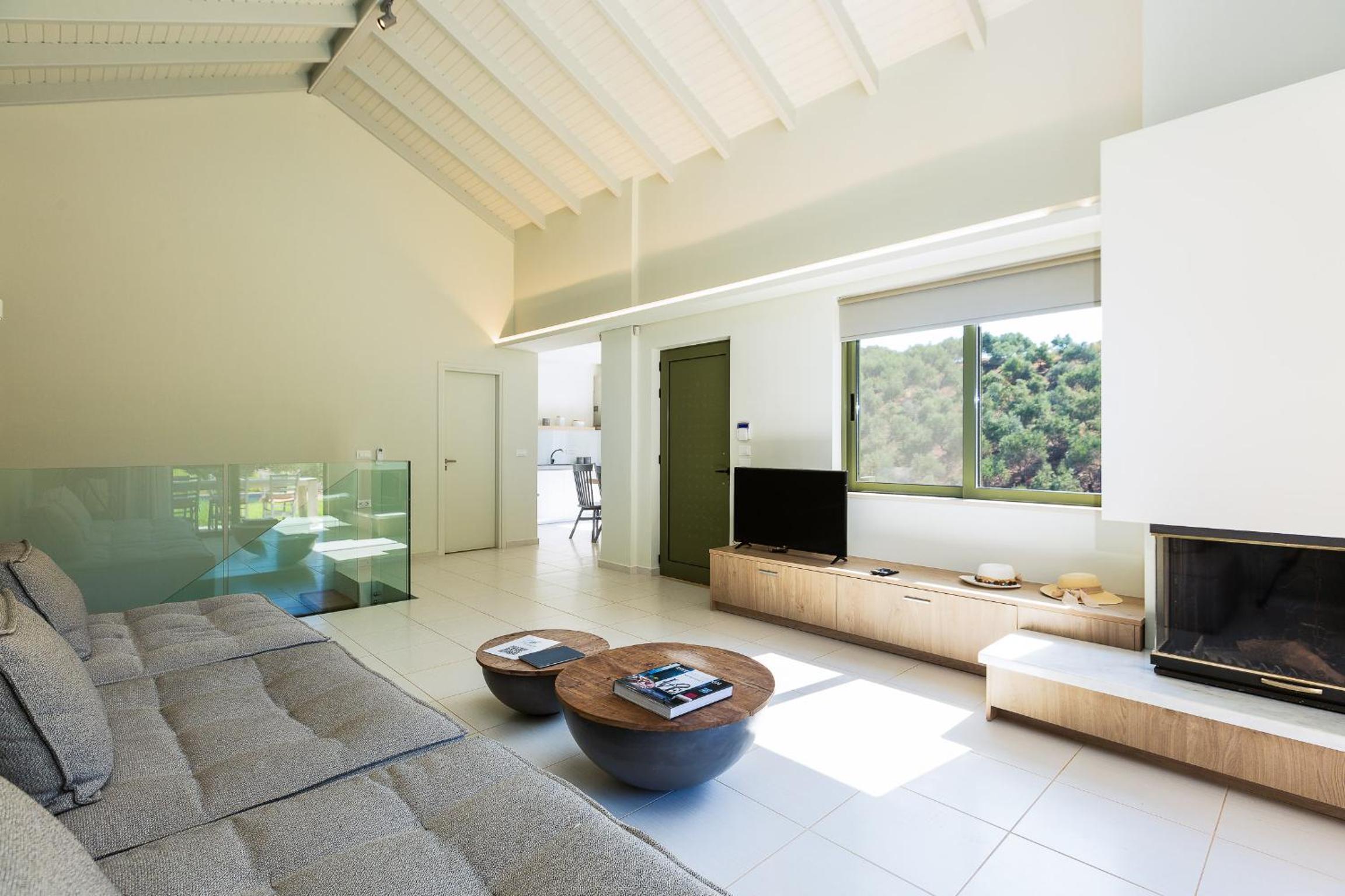 Connecting Villas - Thalia & Erato