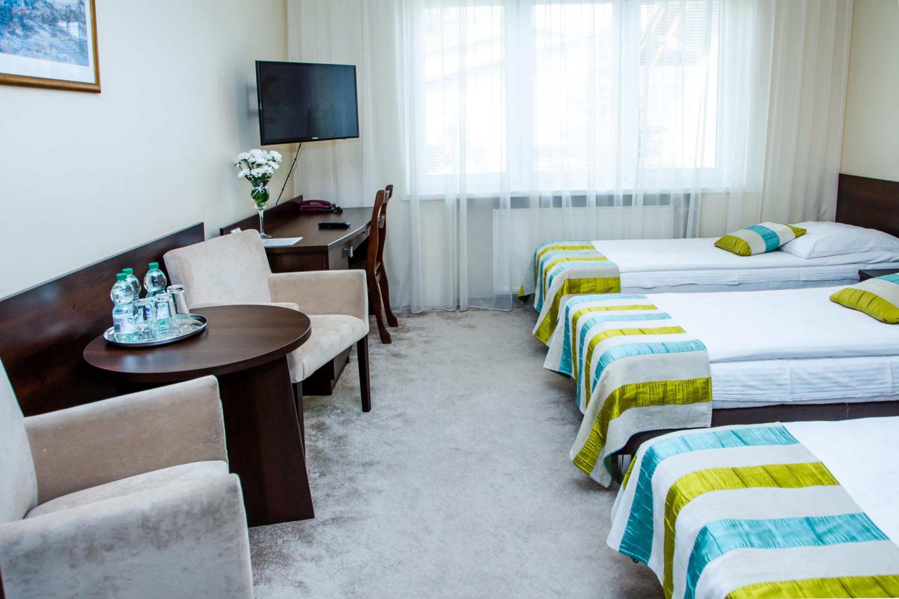 Standard Triple Room - Photo 2