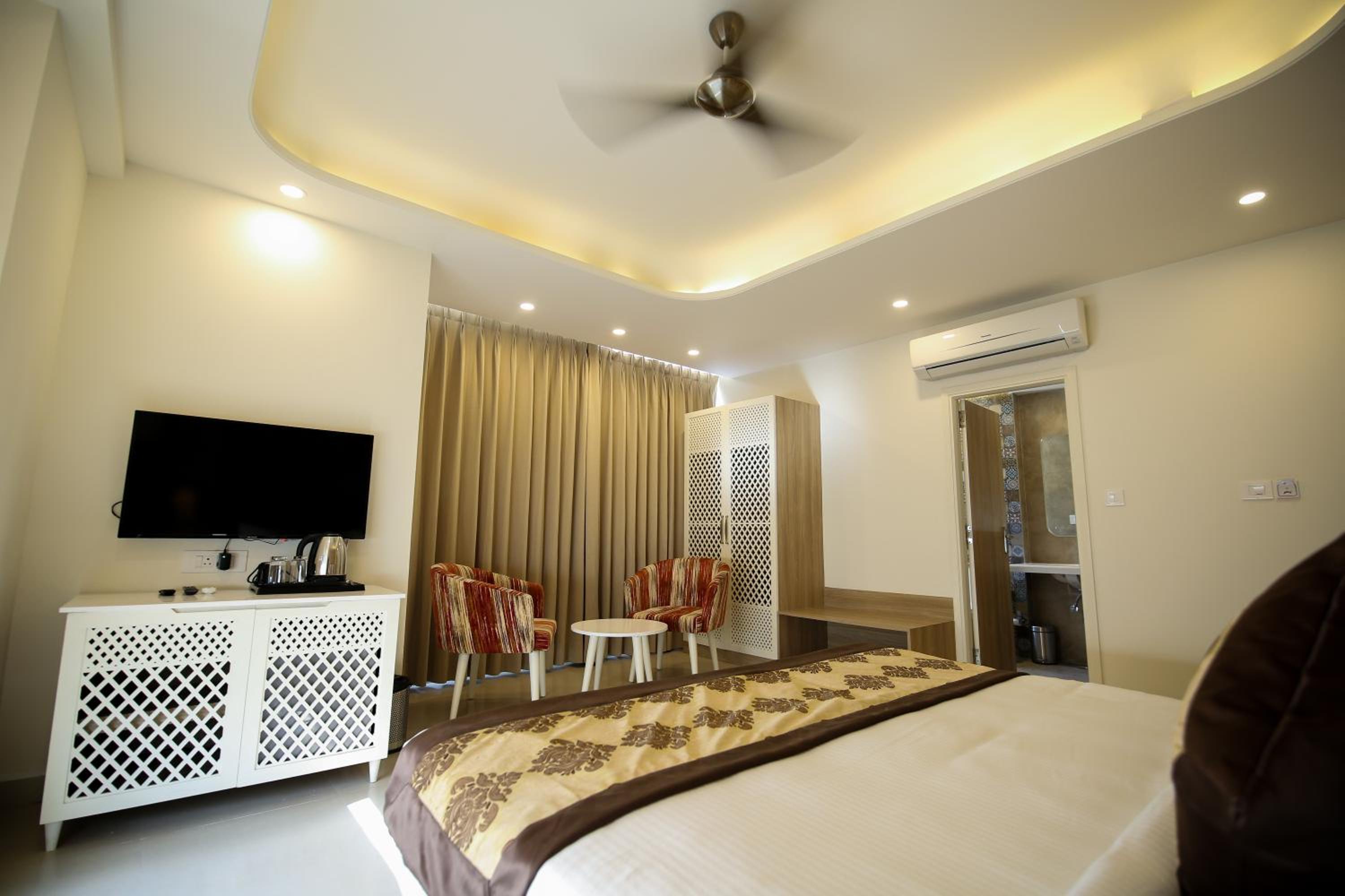 Superior Double Room - Photo 8