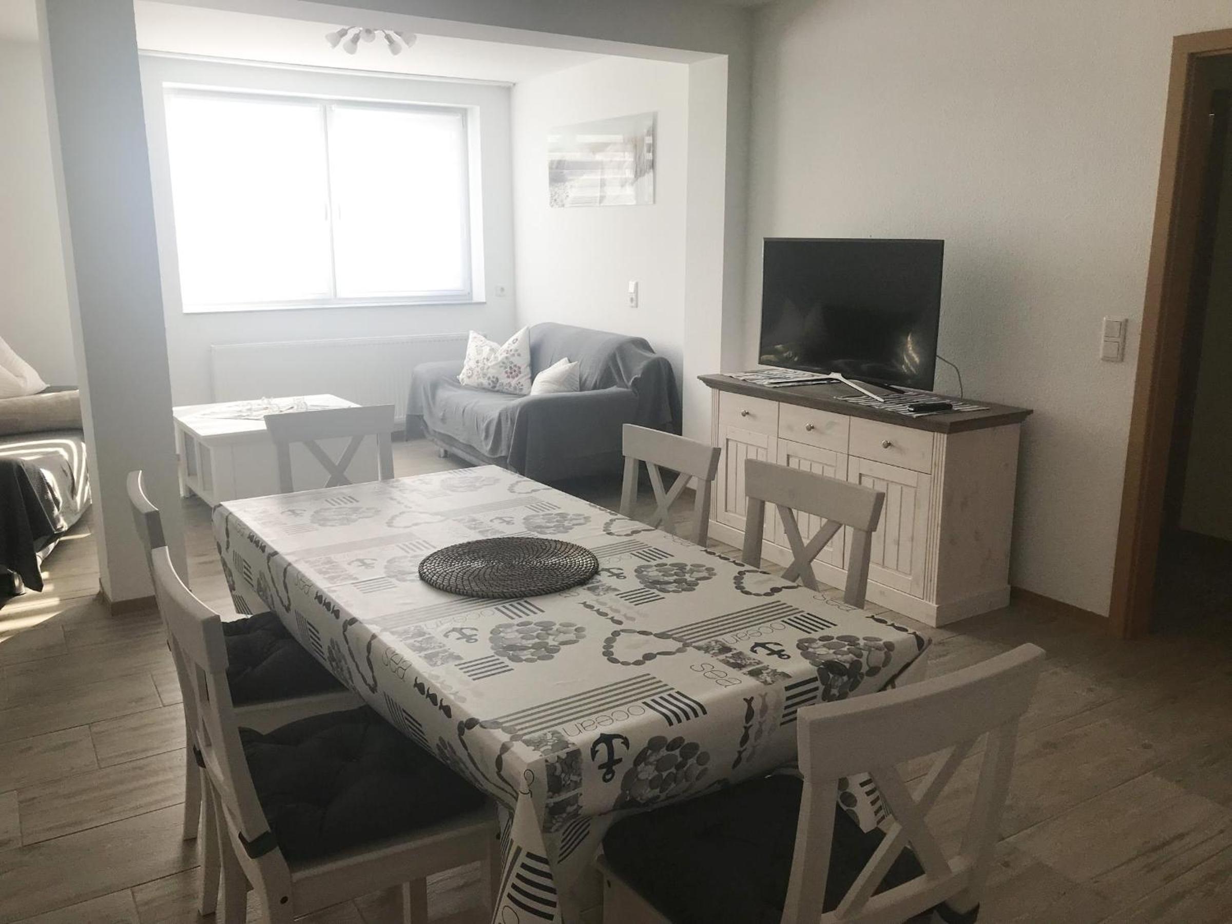 Two-Bedroom Deluxe Apartment with Garden View
