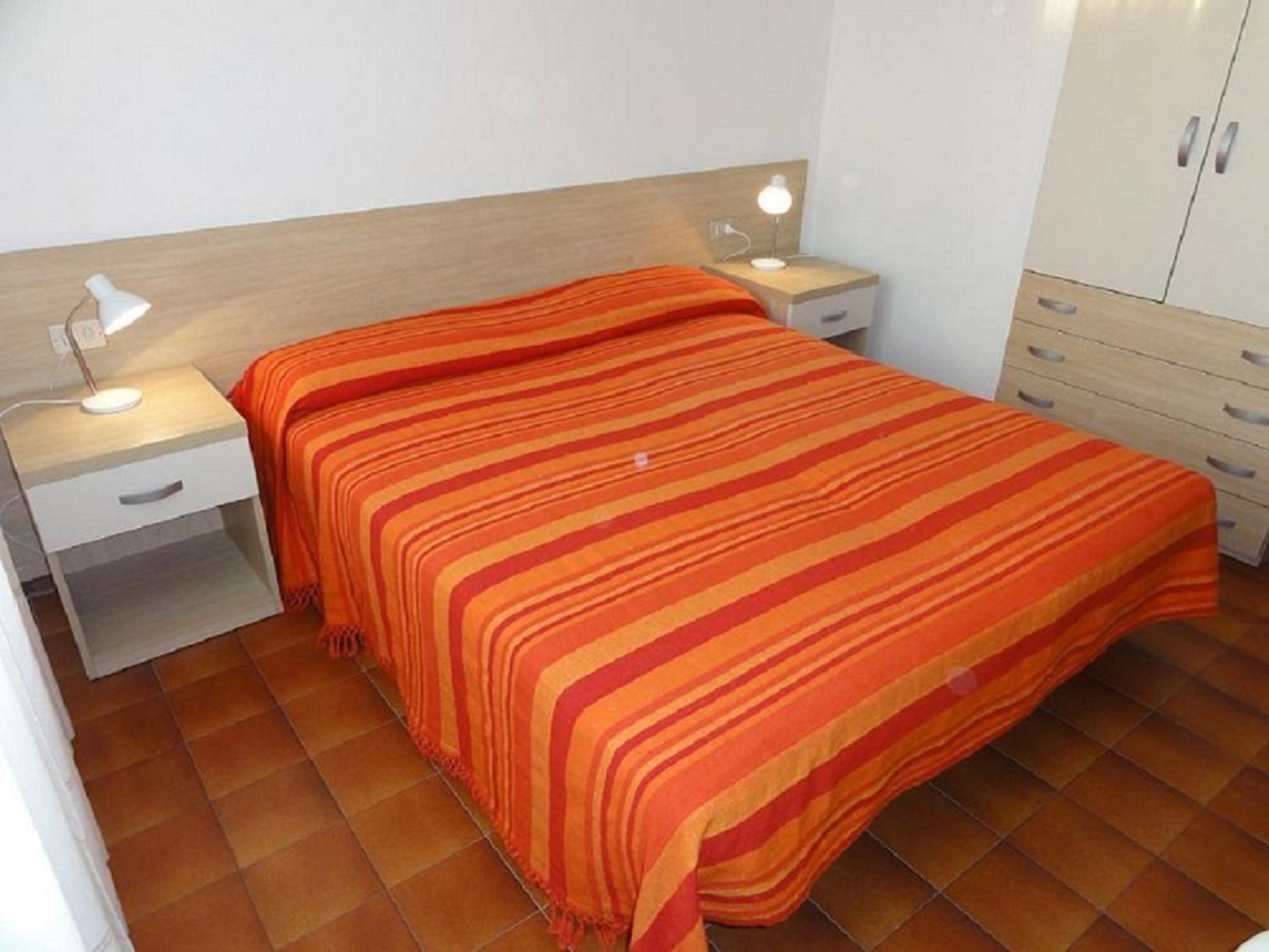 One-Bedroom Apartment photo 3