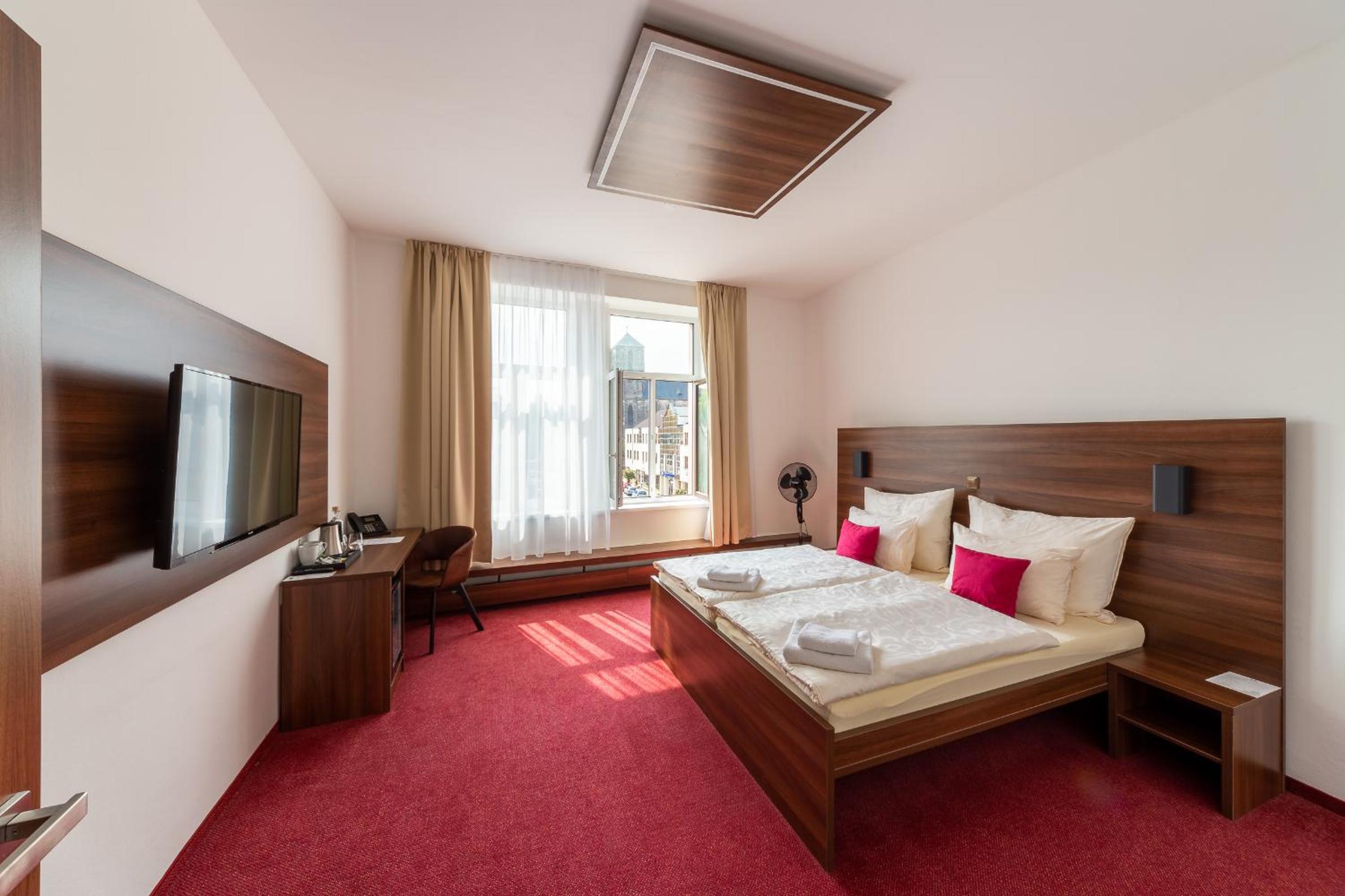 Deluxe Double Room - Photo 5