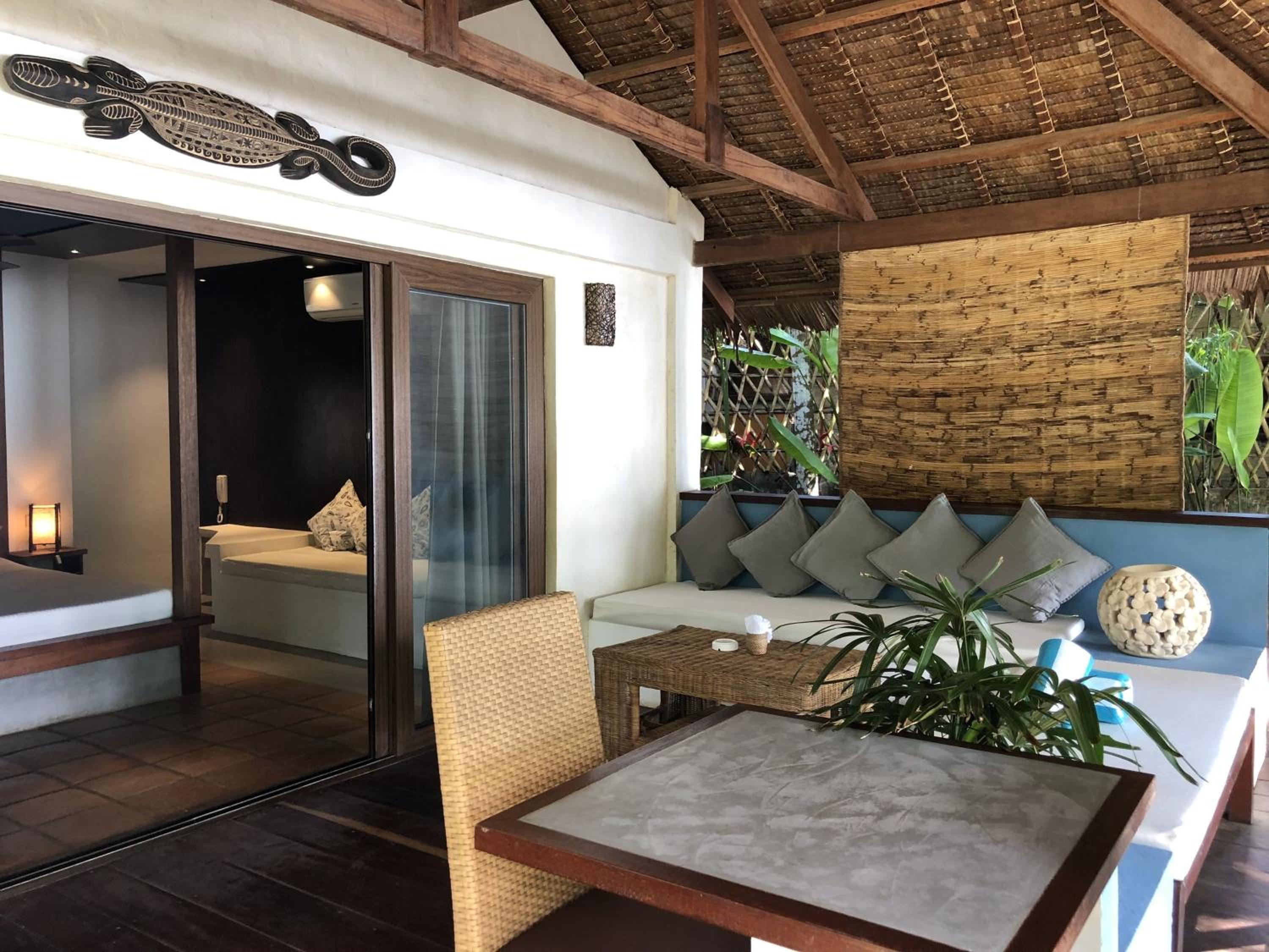 Bungalow with Sea View photo 3