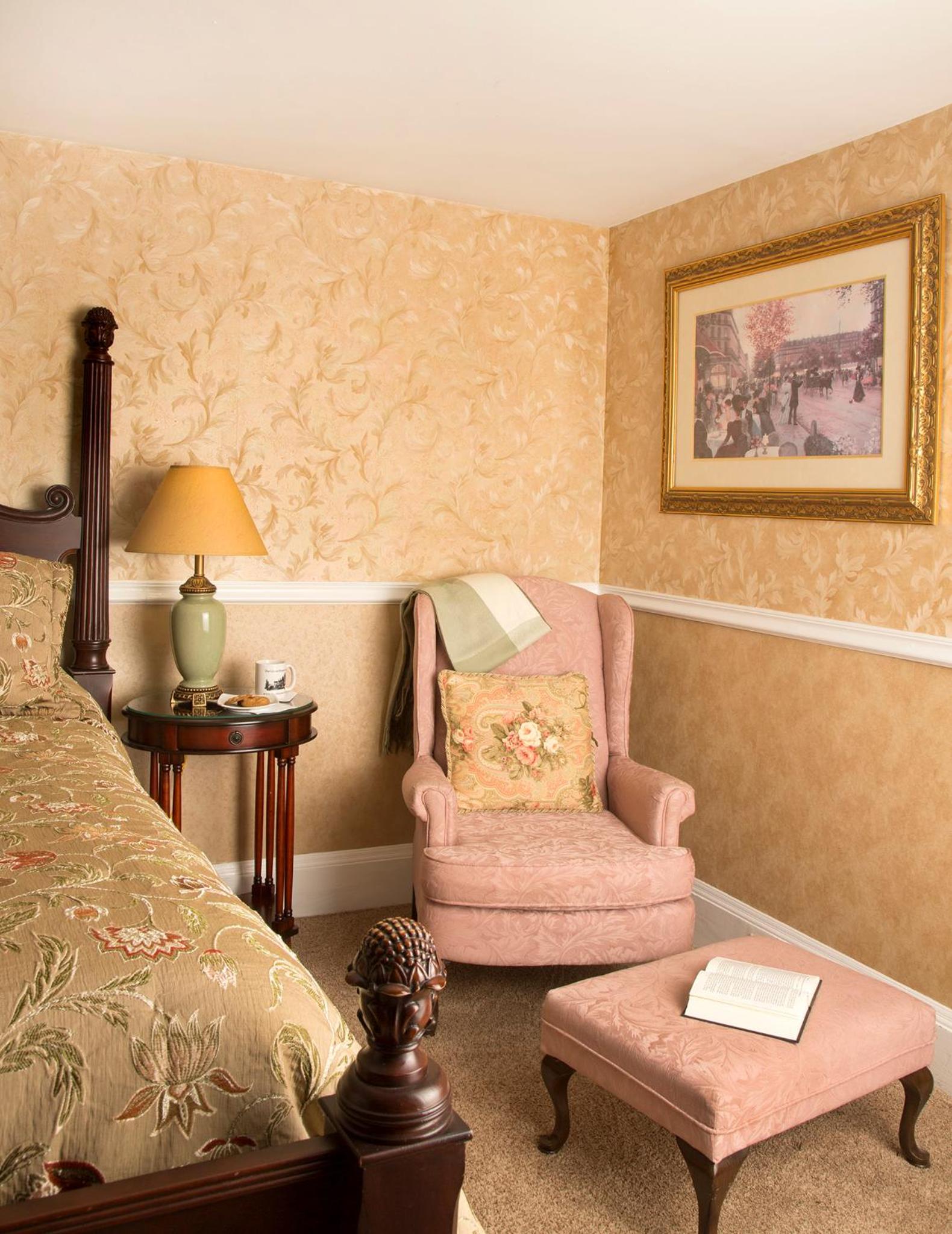 Harding Queen Room - Dog Friendly photo 2