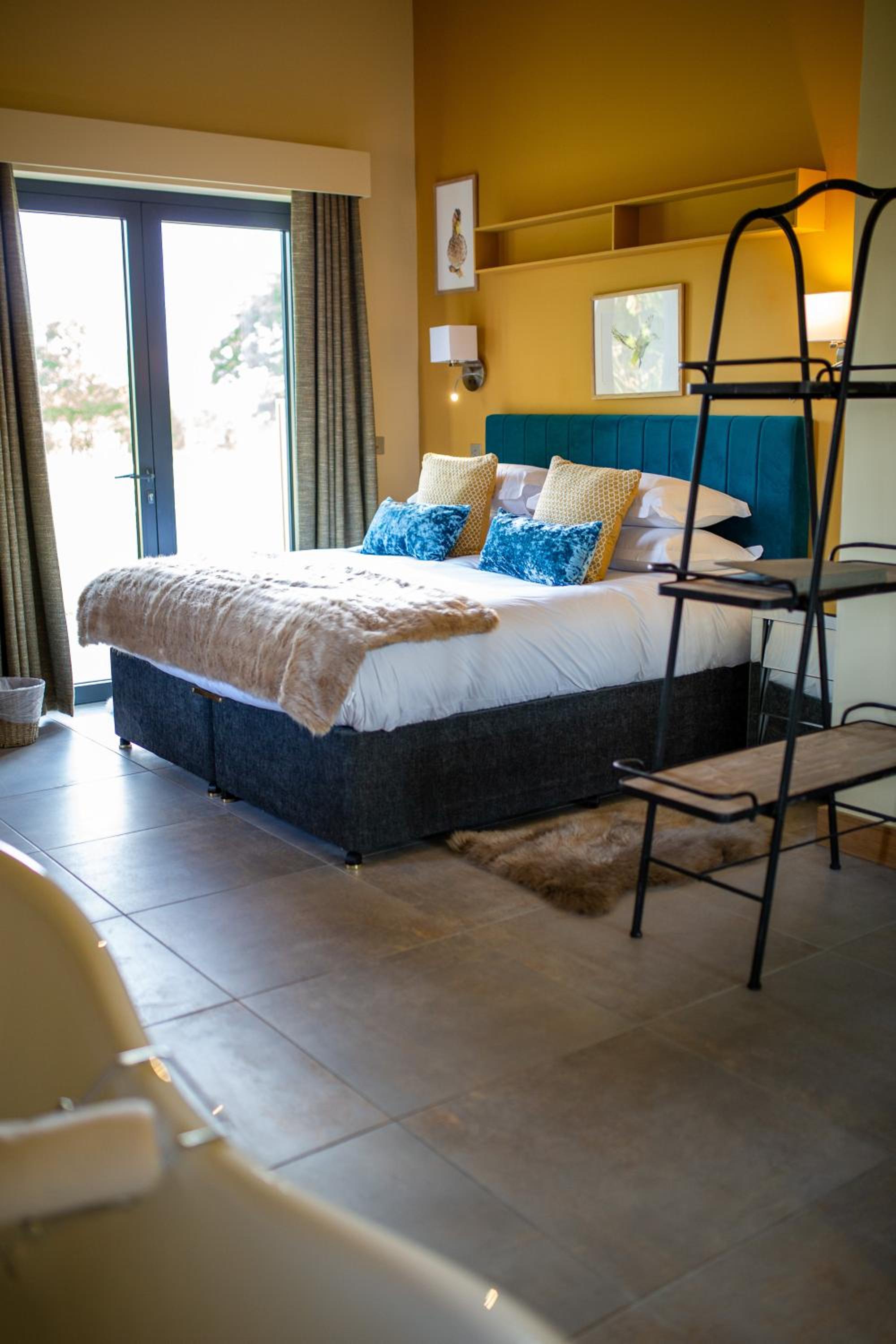 Deluxe King Room photo 1