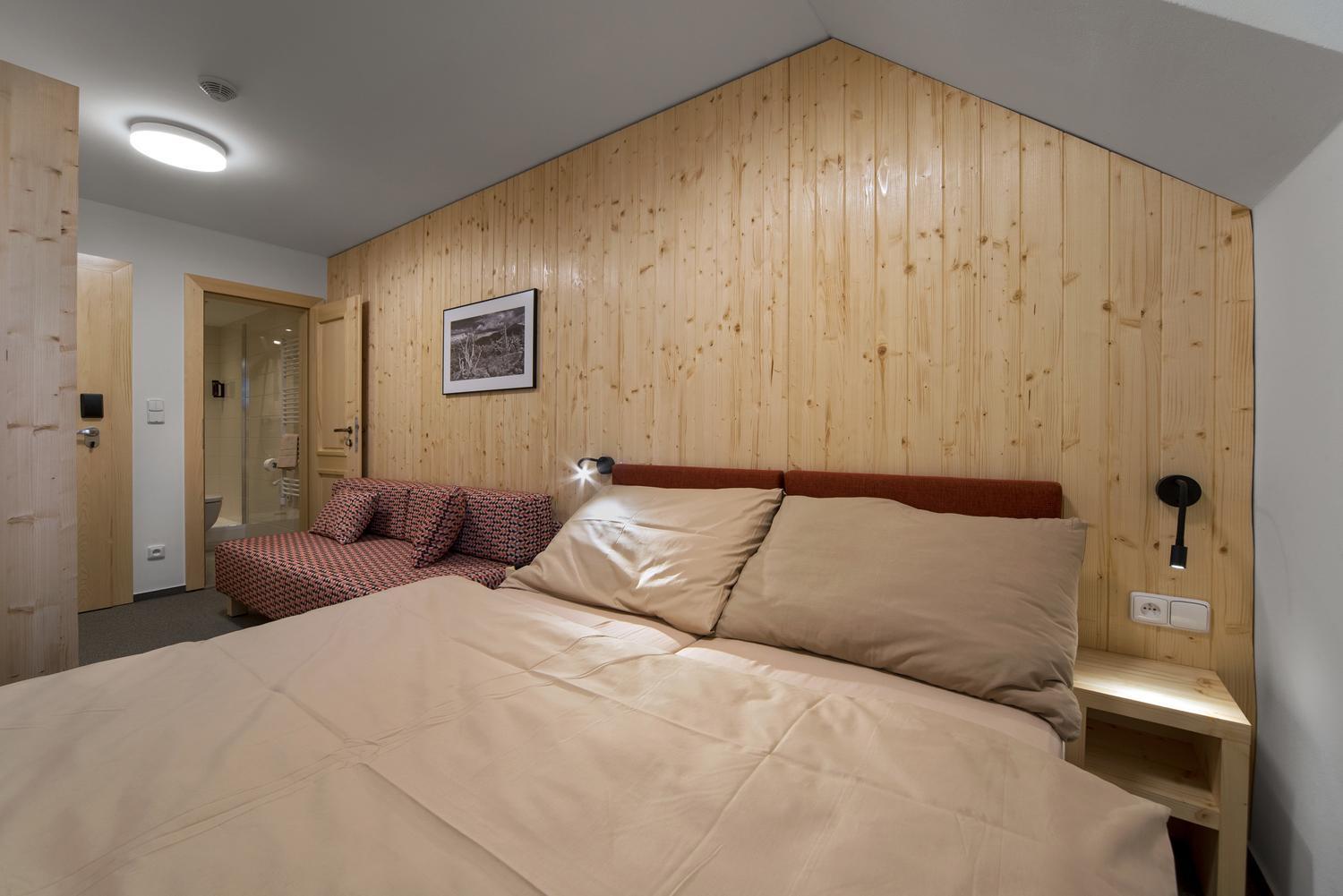 Quadruple Room - Photo 8