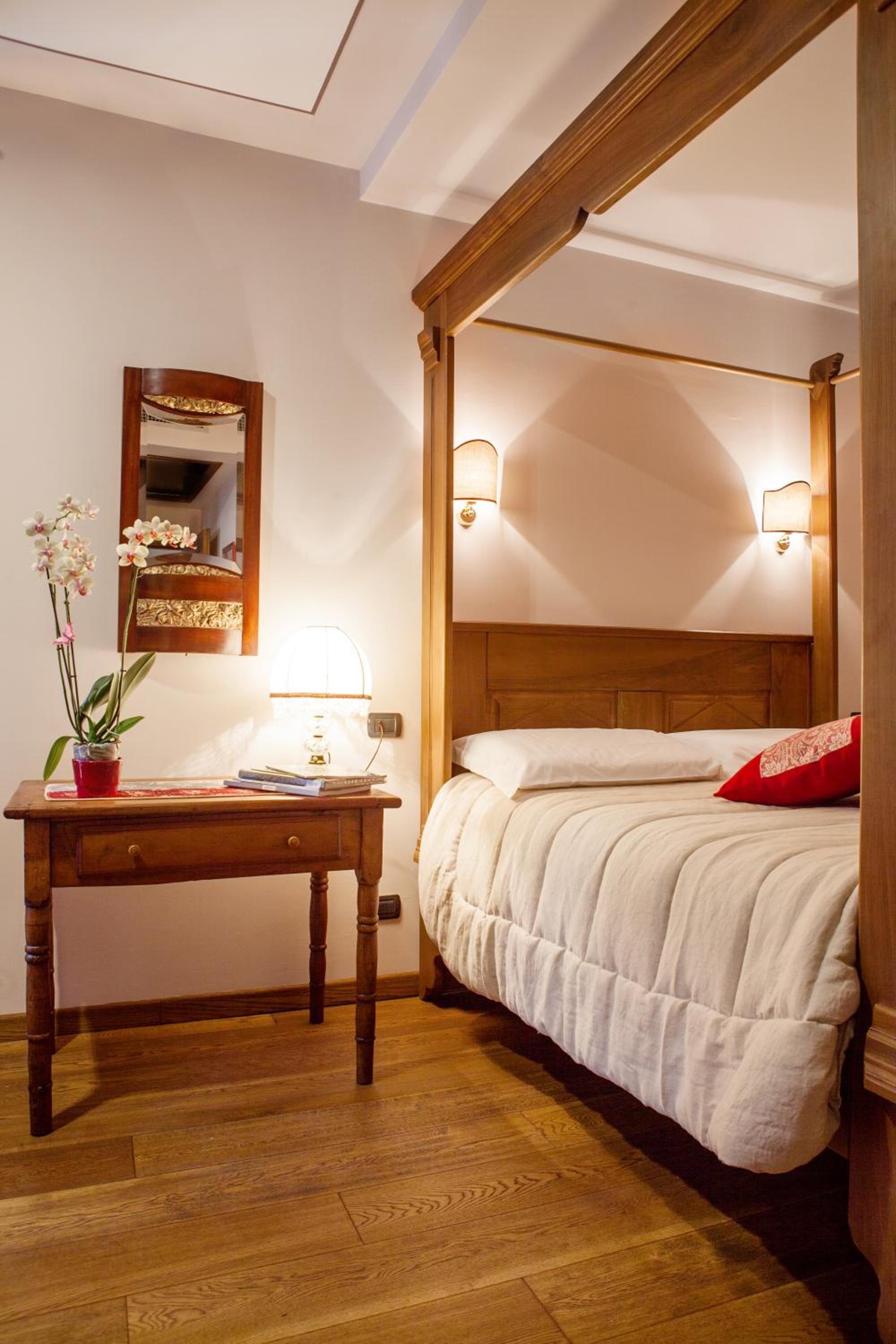 Double  Room - Photo 13