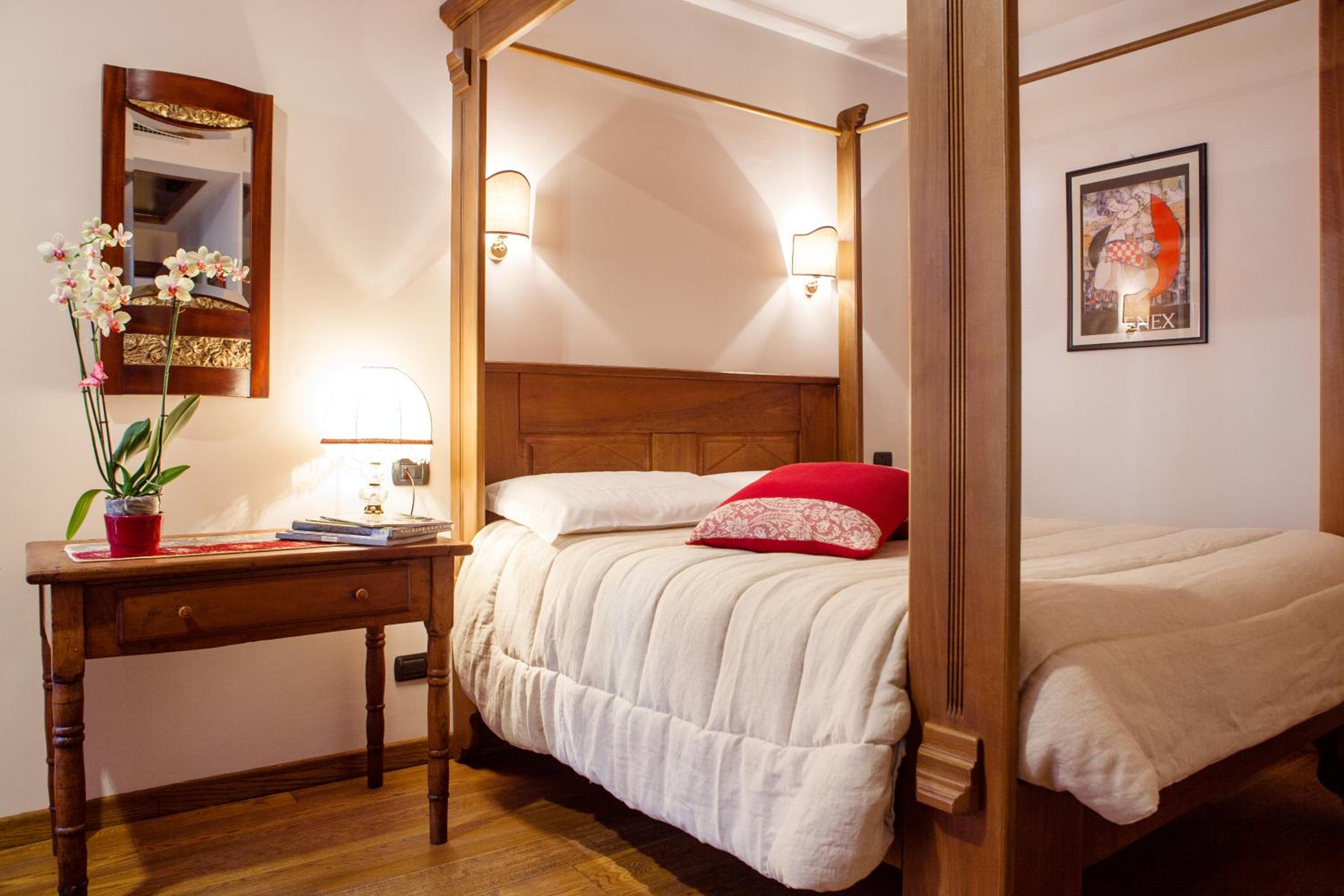 Double  Room - Photo 12