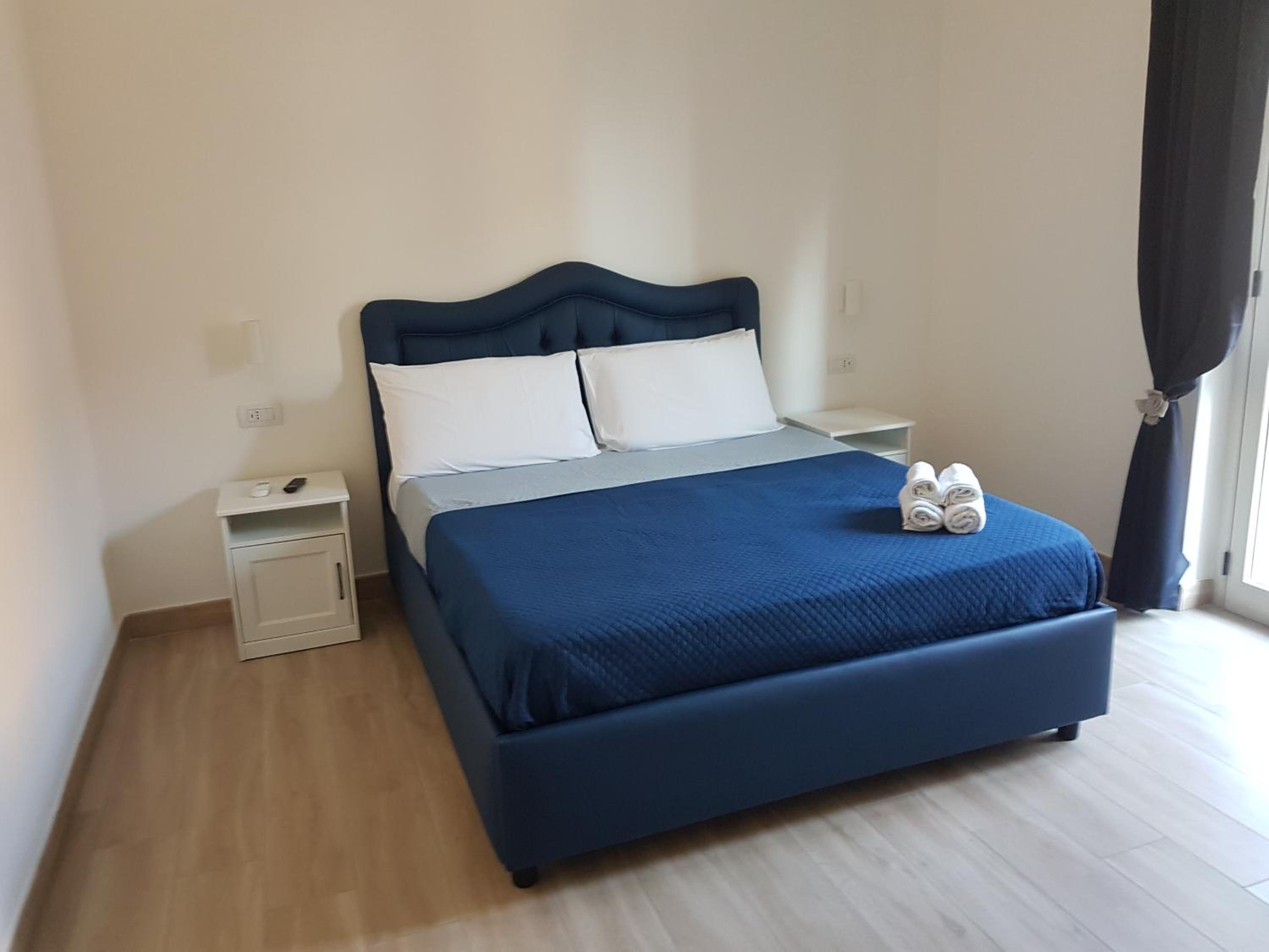 Double Room with Private External Bathroom
