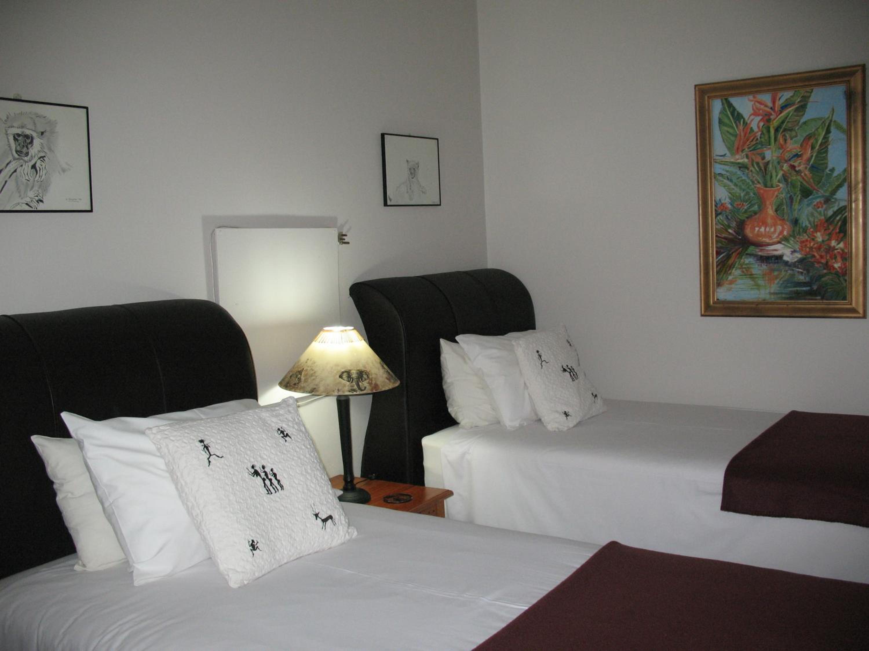 Standard Double Room - Photo 4