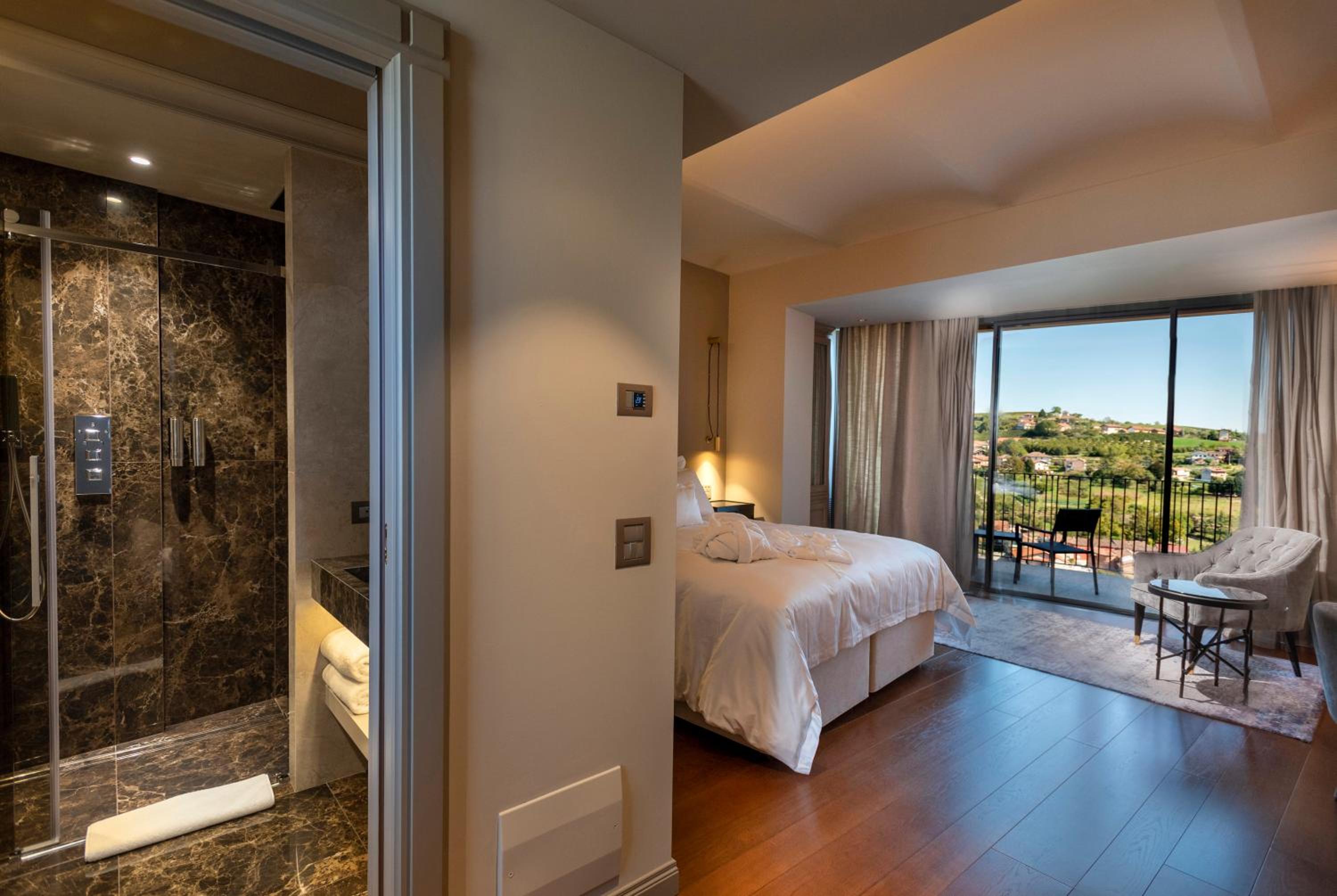 Junior Suite - Photo 16