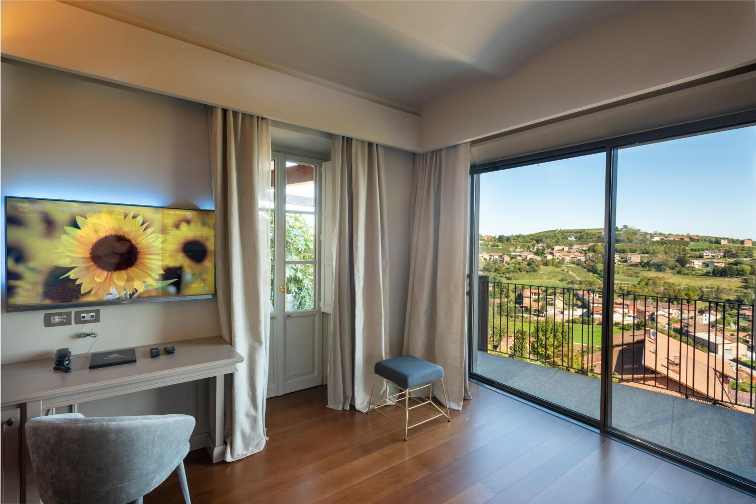Junior Suite - Photo 13