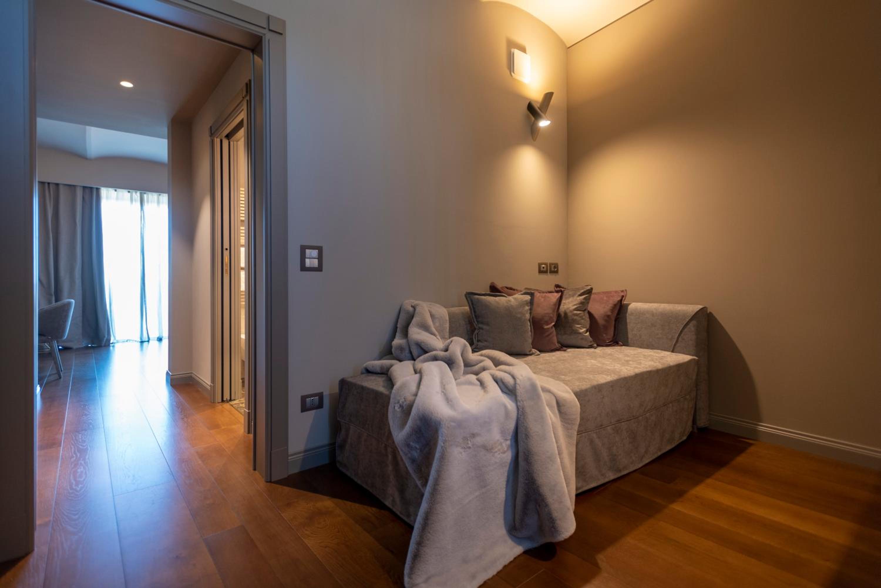 Junior Suite - Photo 11