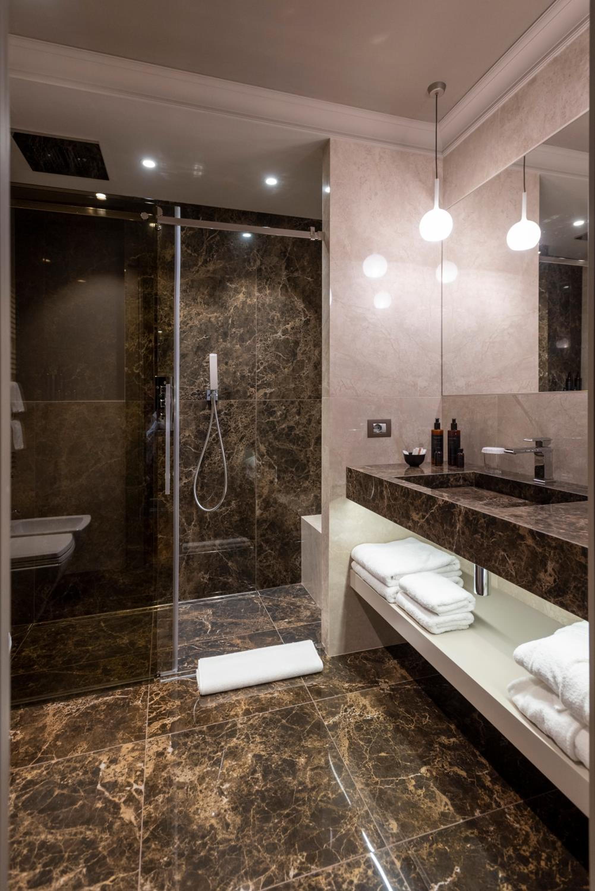 Junior Suite - Photo 9