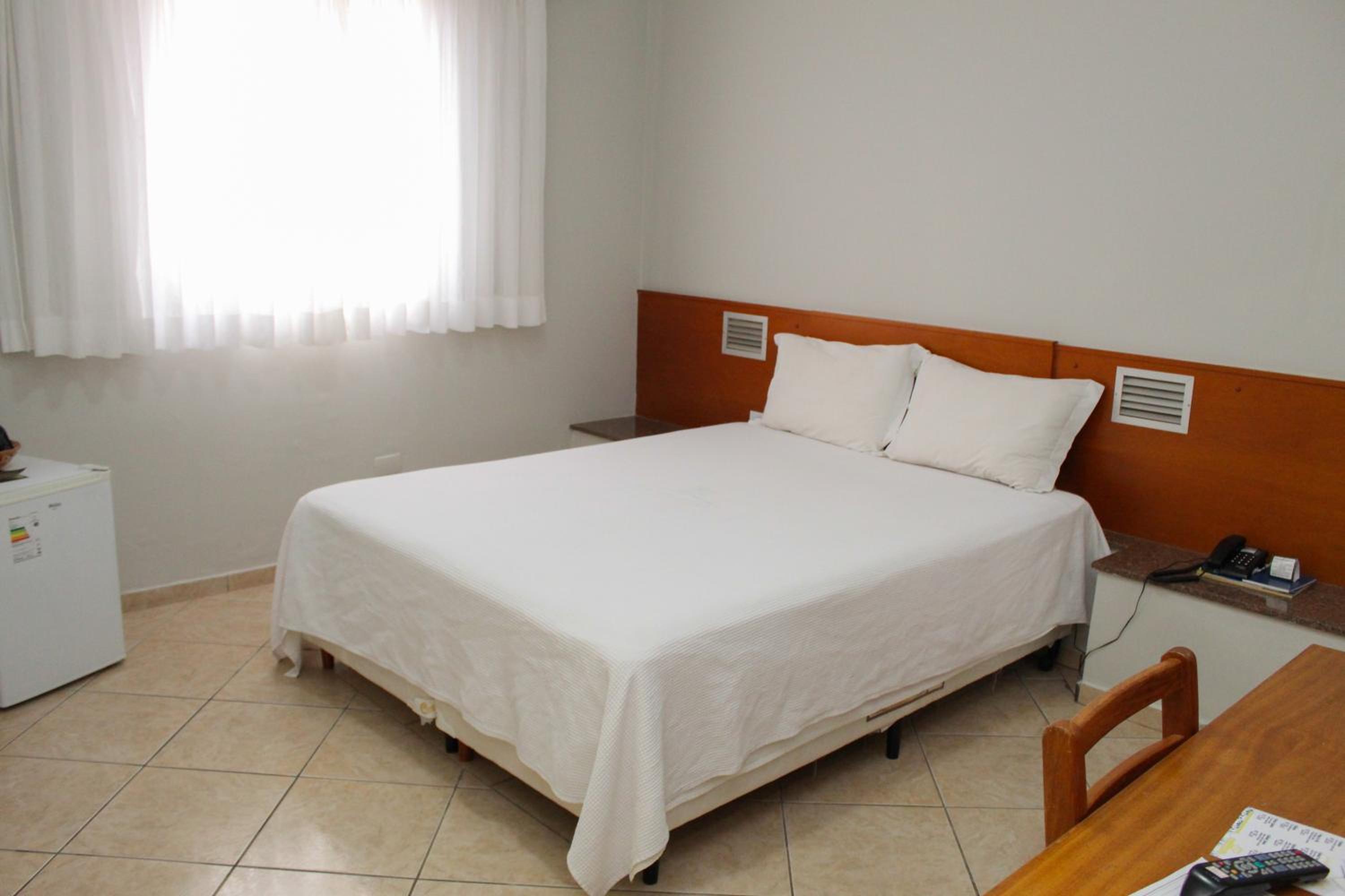 Double or Twin Room photo 3