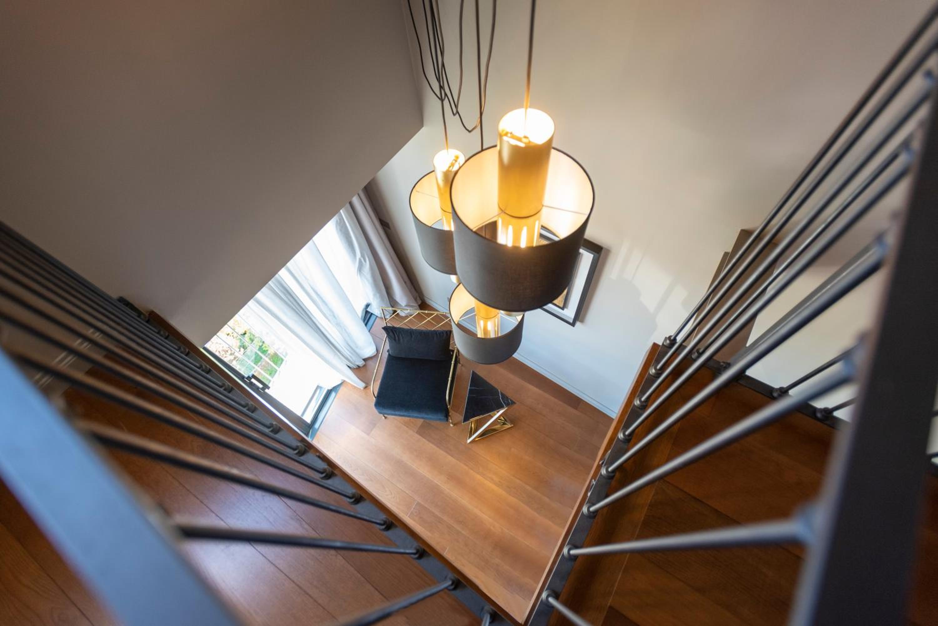 Suite - Photo 3