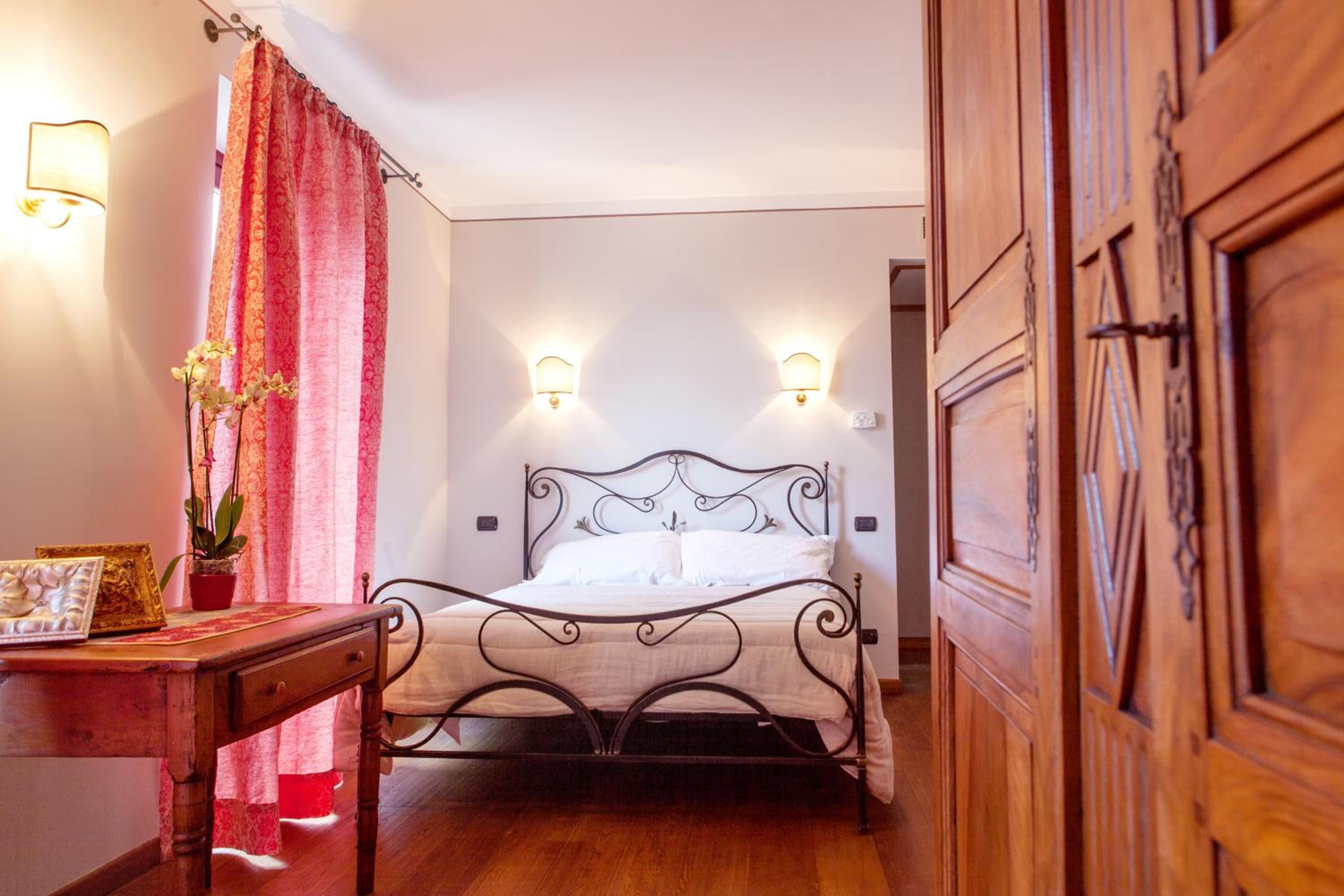 Double  Room - Photo 7