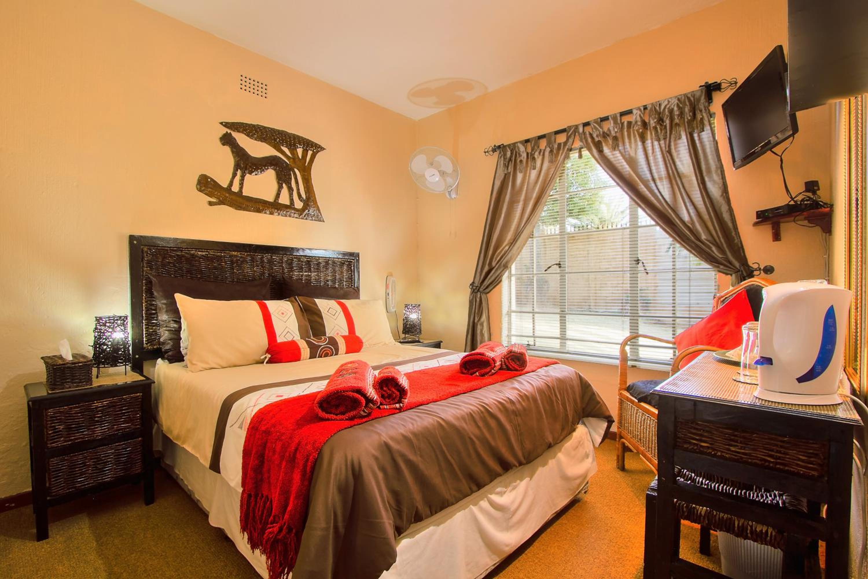 Budget Double Room photo 2