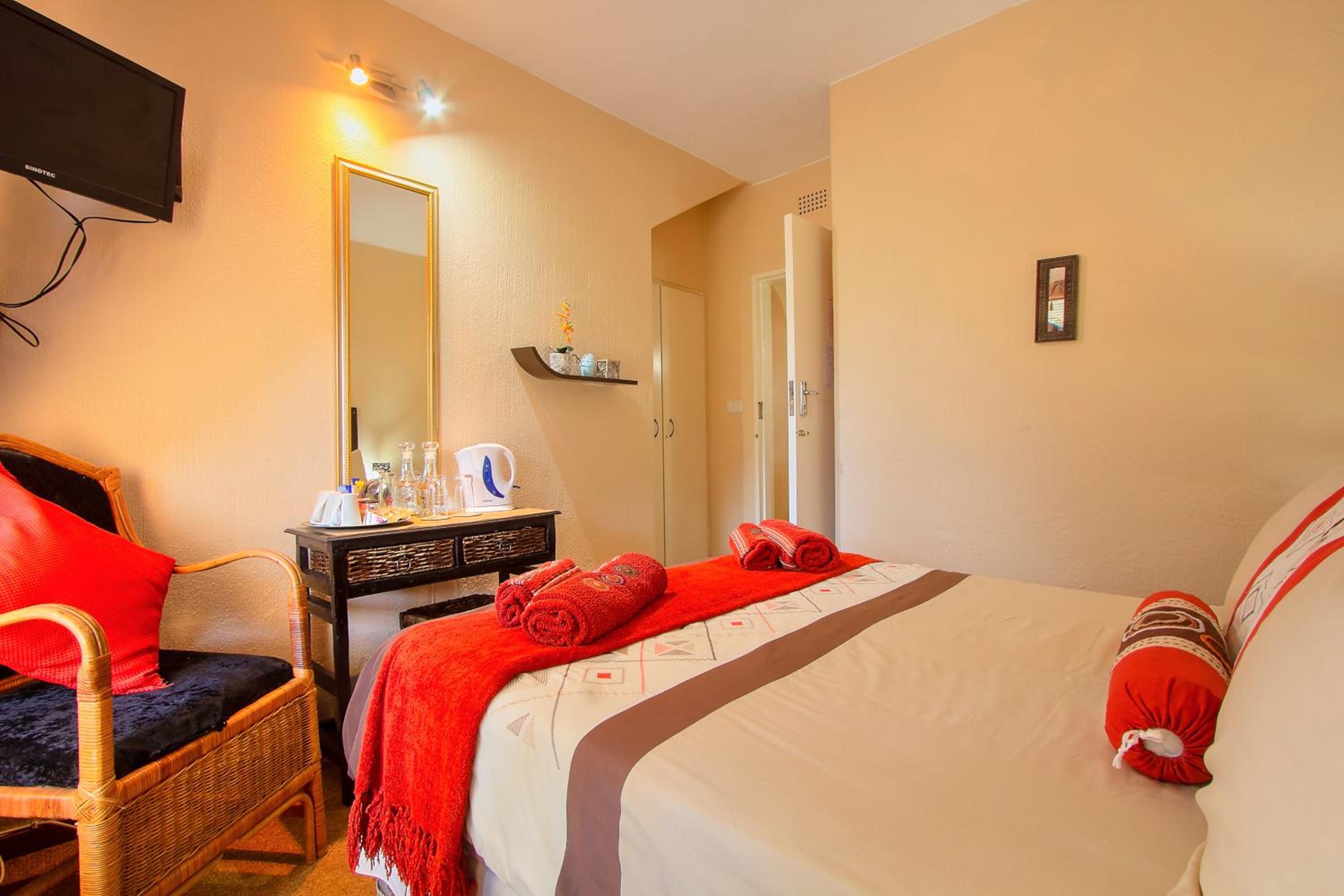 Budget Double Room photo 1