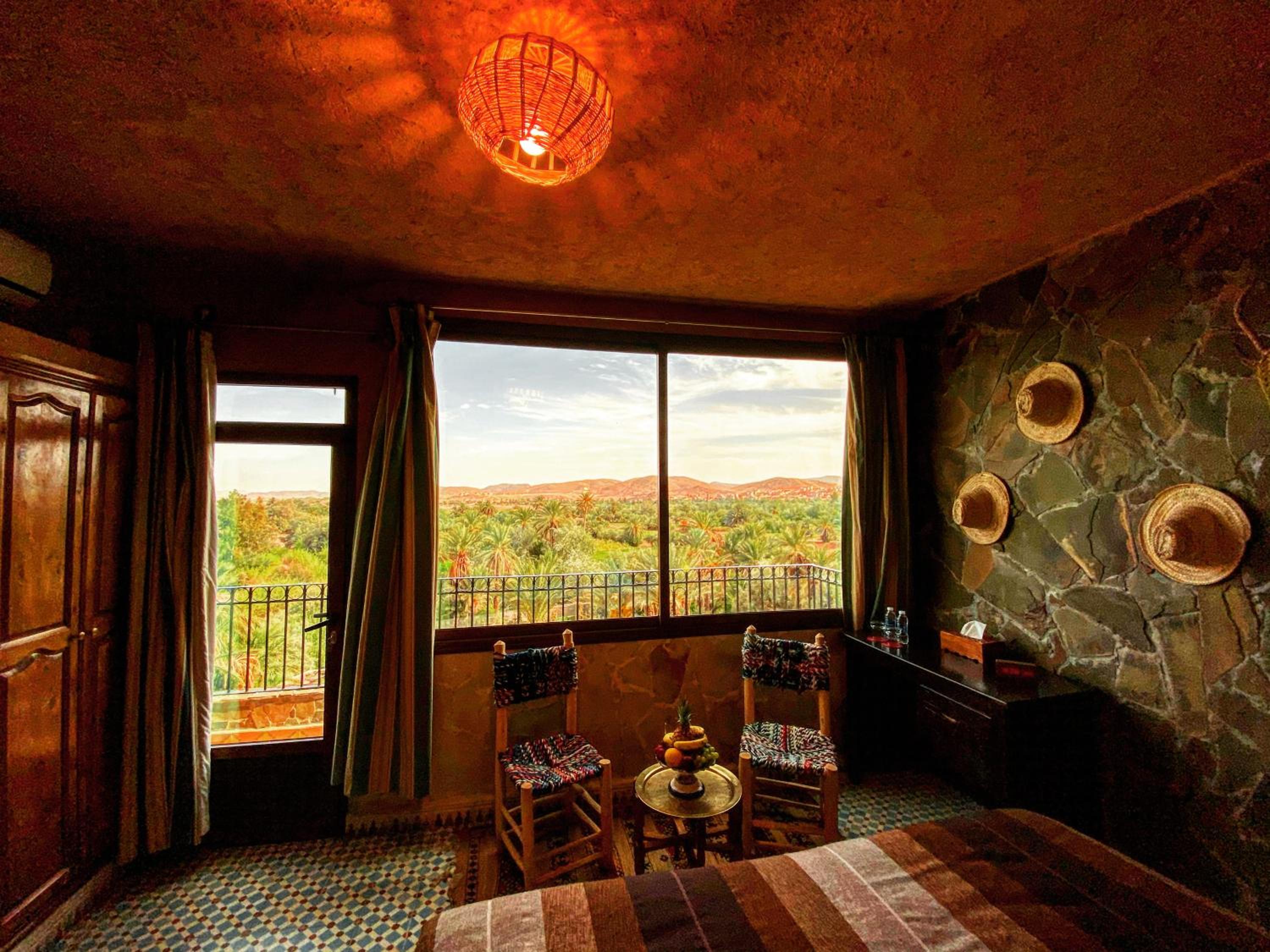 Deluxe Double Room with Balcony - Photo 10