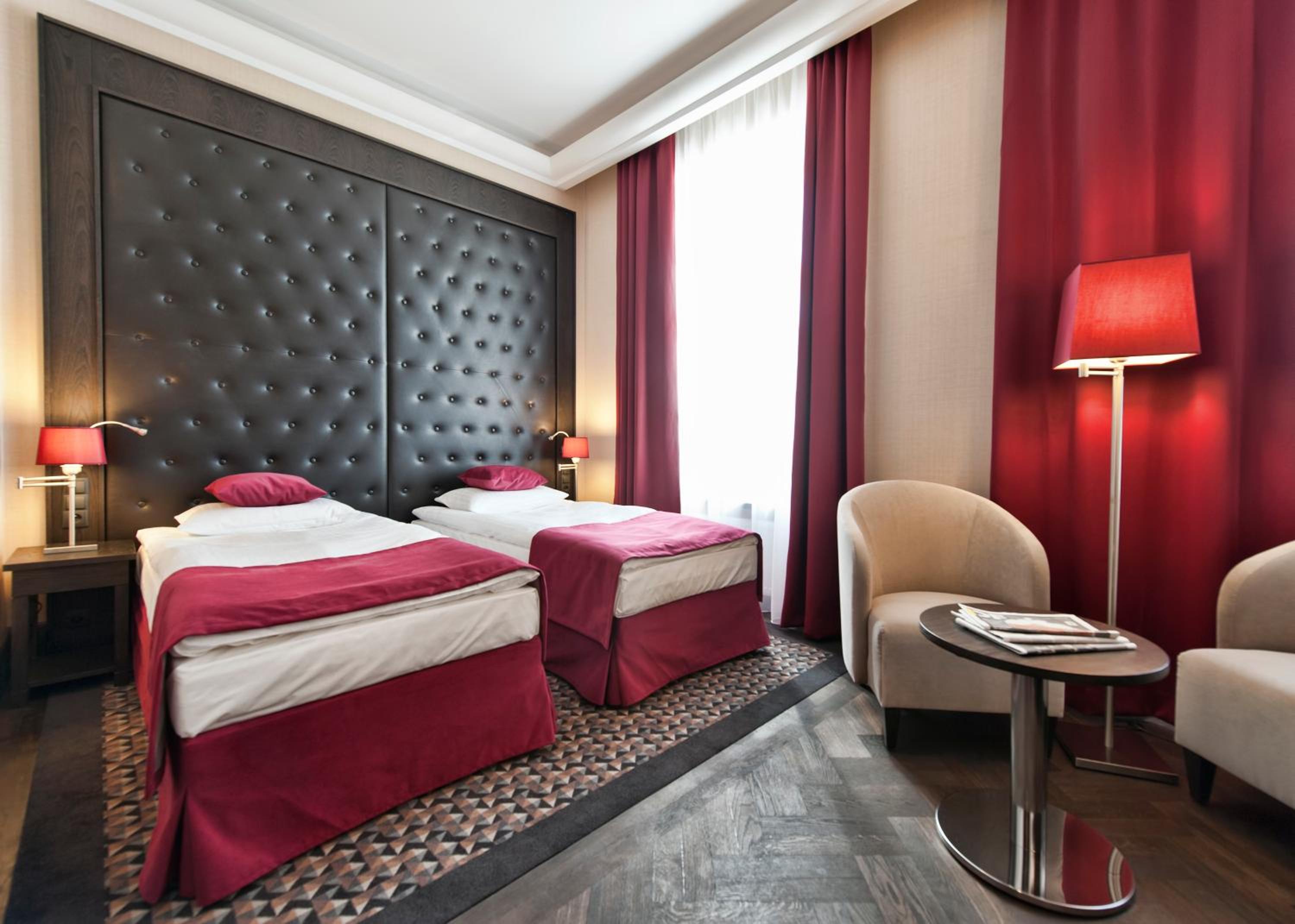 Premium Double or Twin Room photo 3
