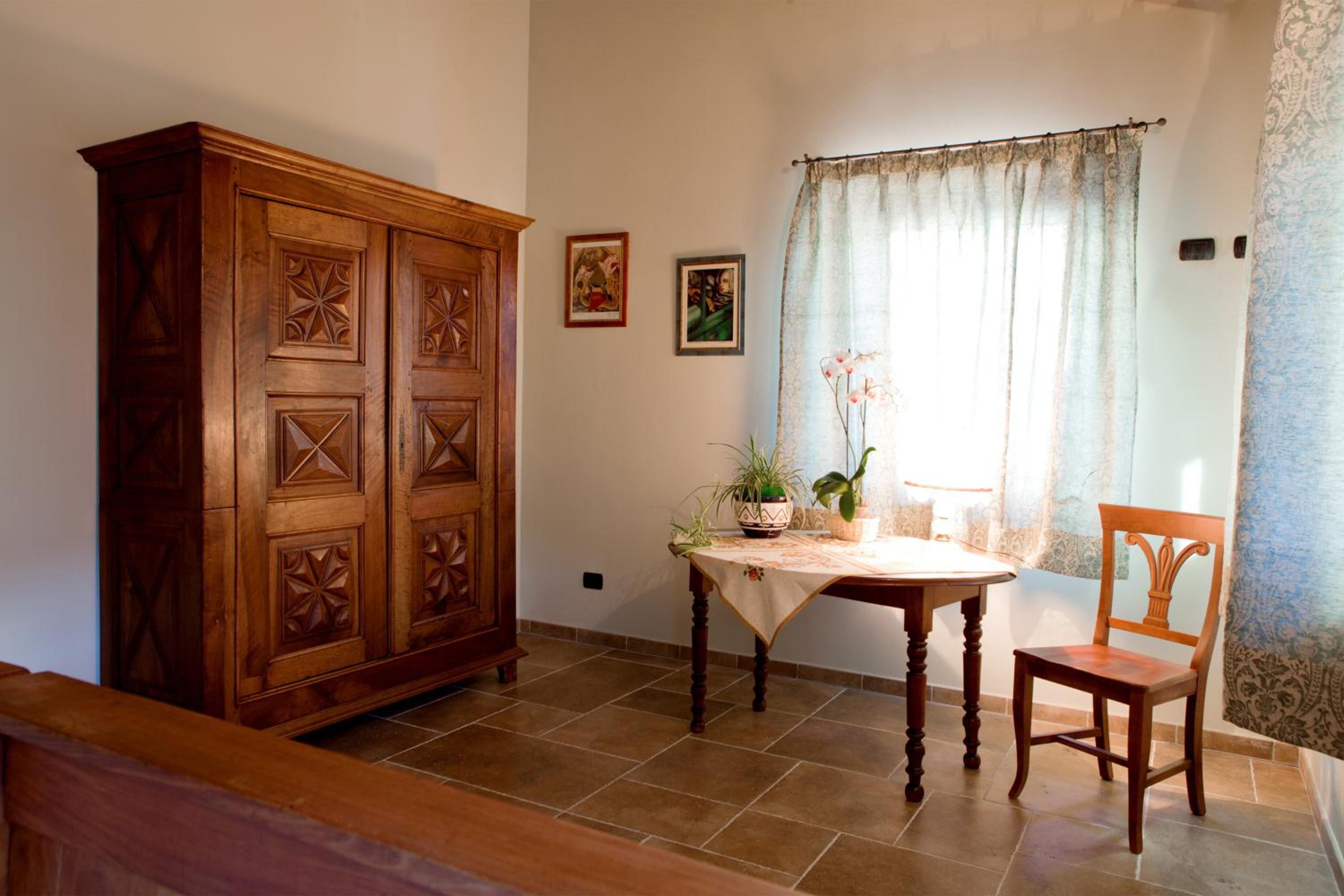 Suite with Mountain View - Photo 6