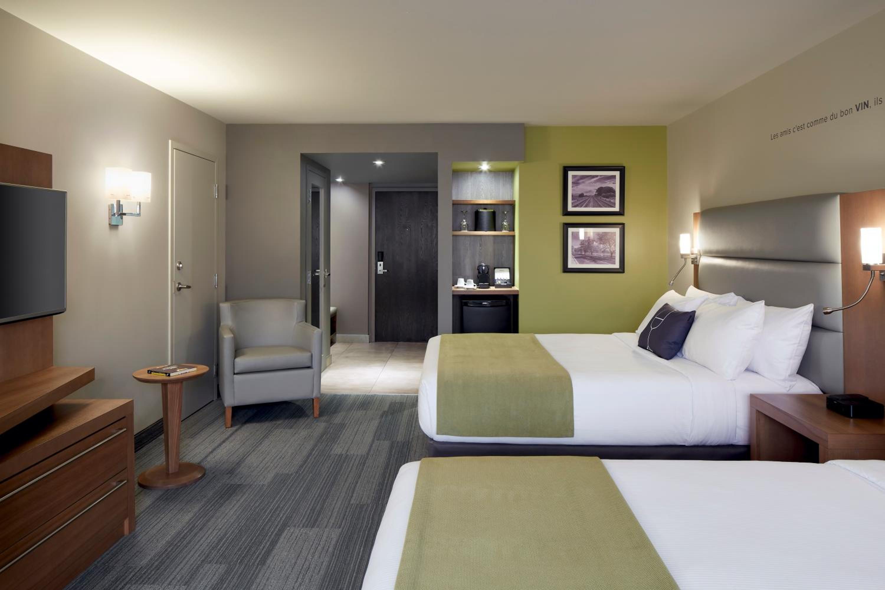 Queen Room with Two Queen Beds