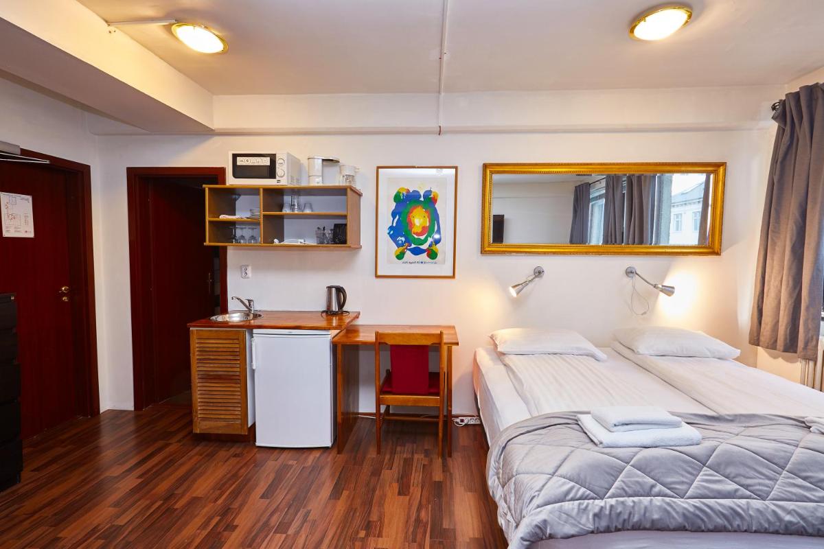 Economy Quadruple Room photo 2