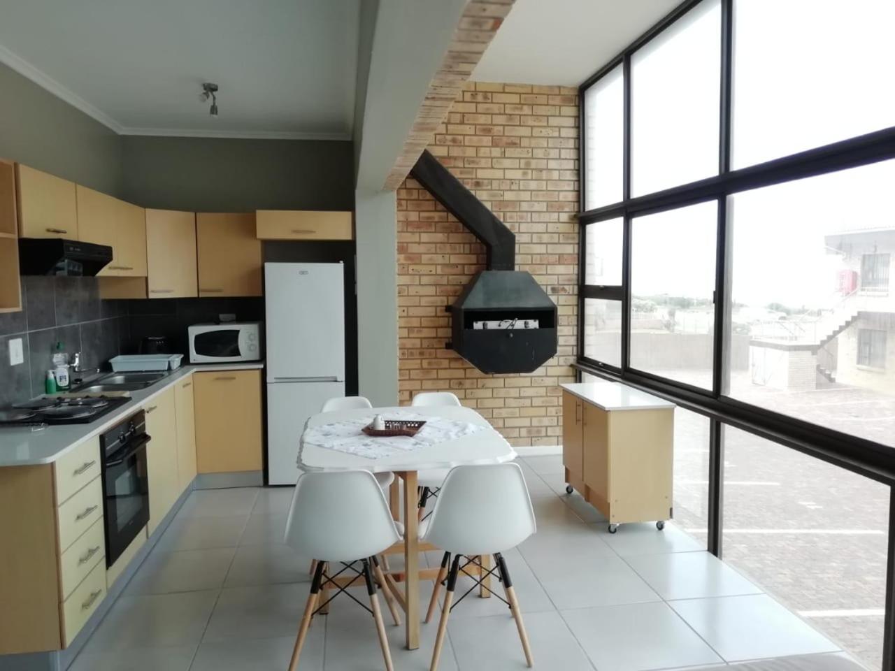 Two-Bedroom Apartment - Photo 14