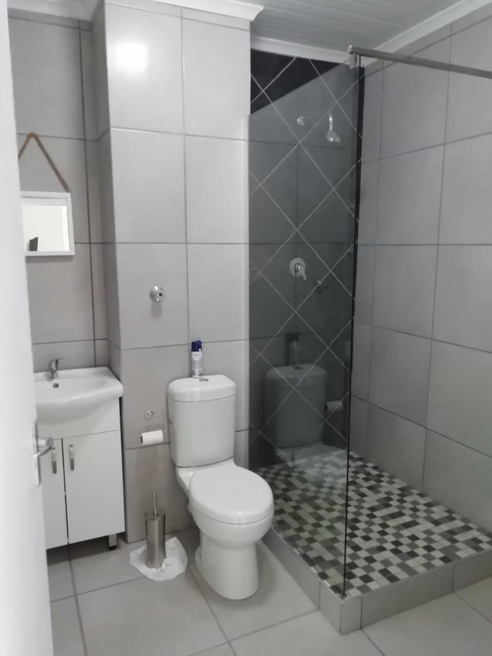 Two-Bedroom Apartment - Photo 12
