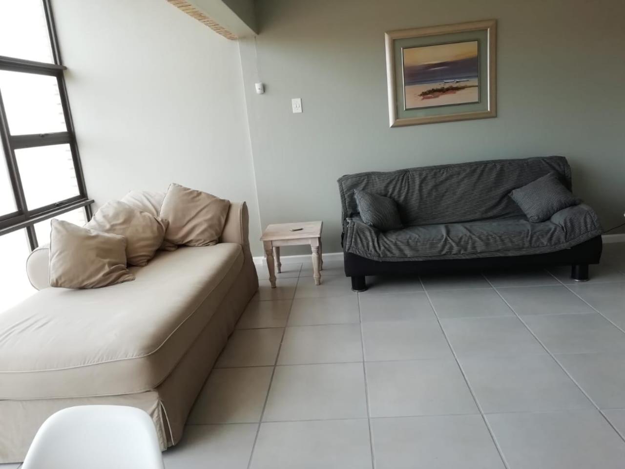 Two-Bedroom Apartment - Photo 11