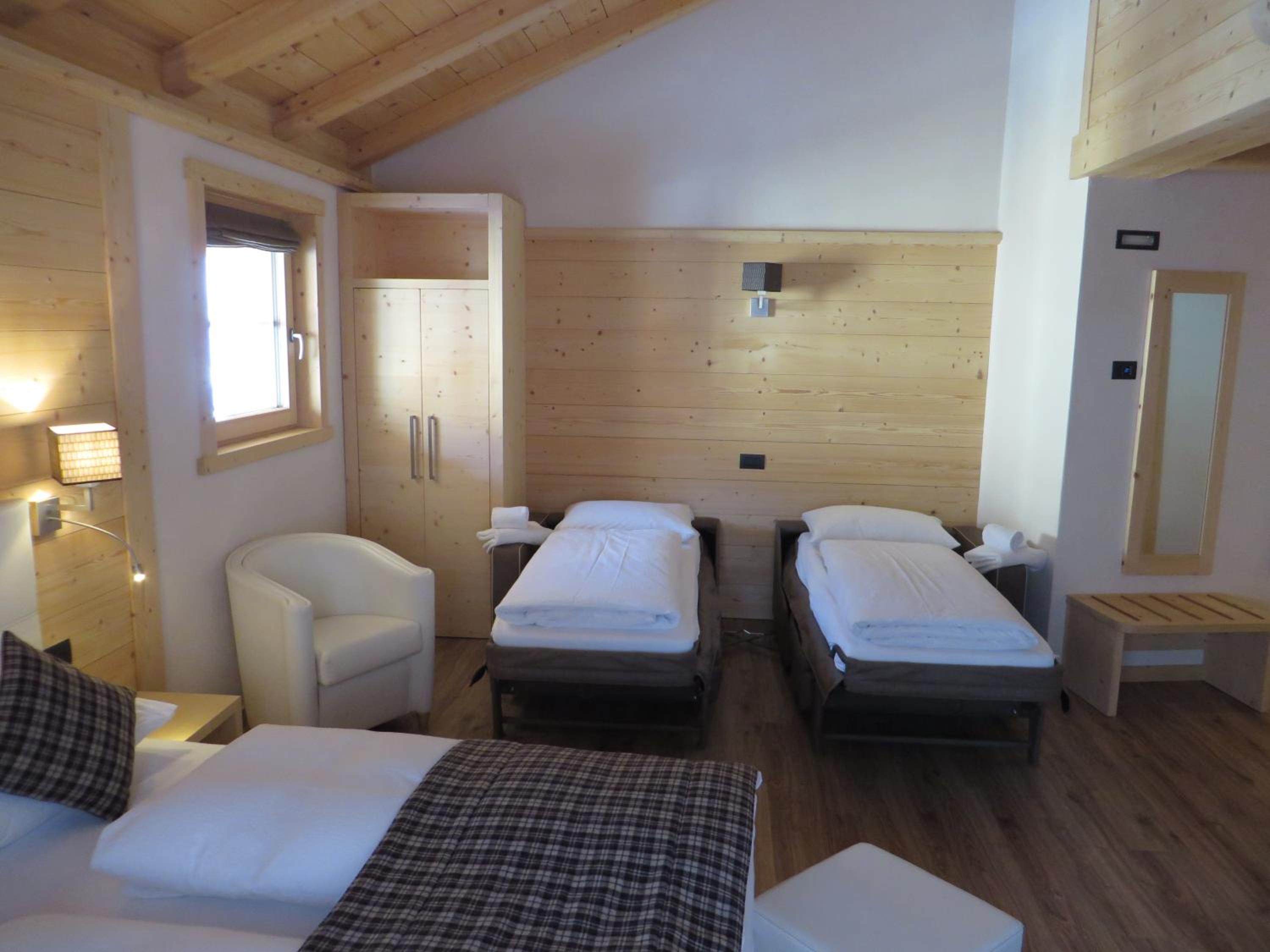 Junior Suite with Balcony photo 1