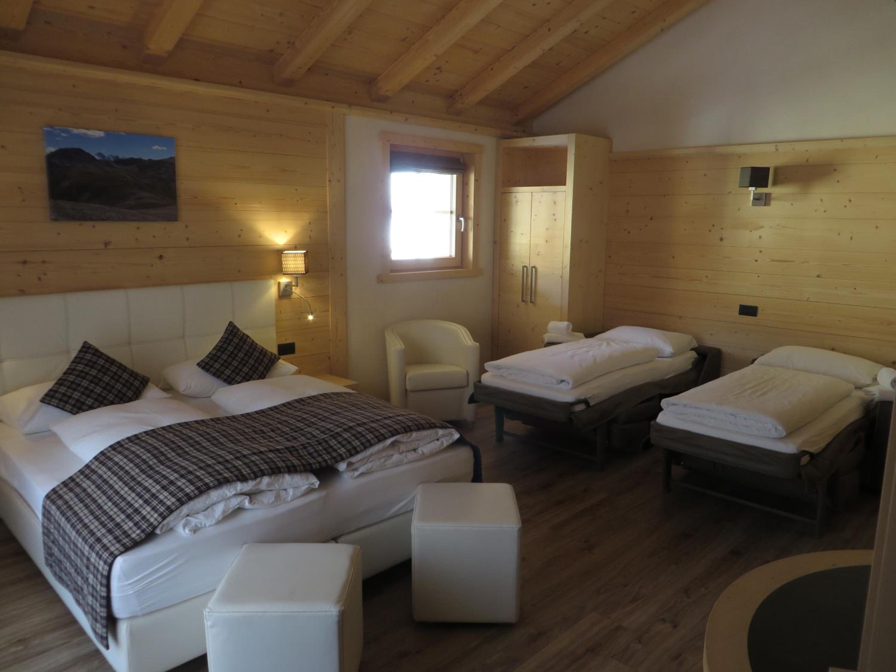 Junior Suite with Balcony photo 2