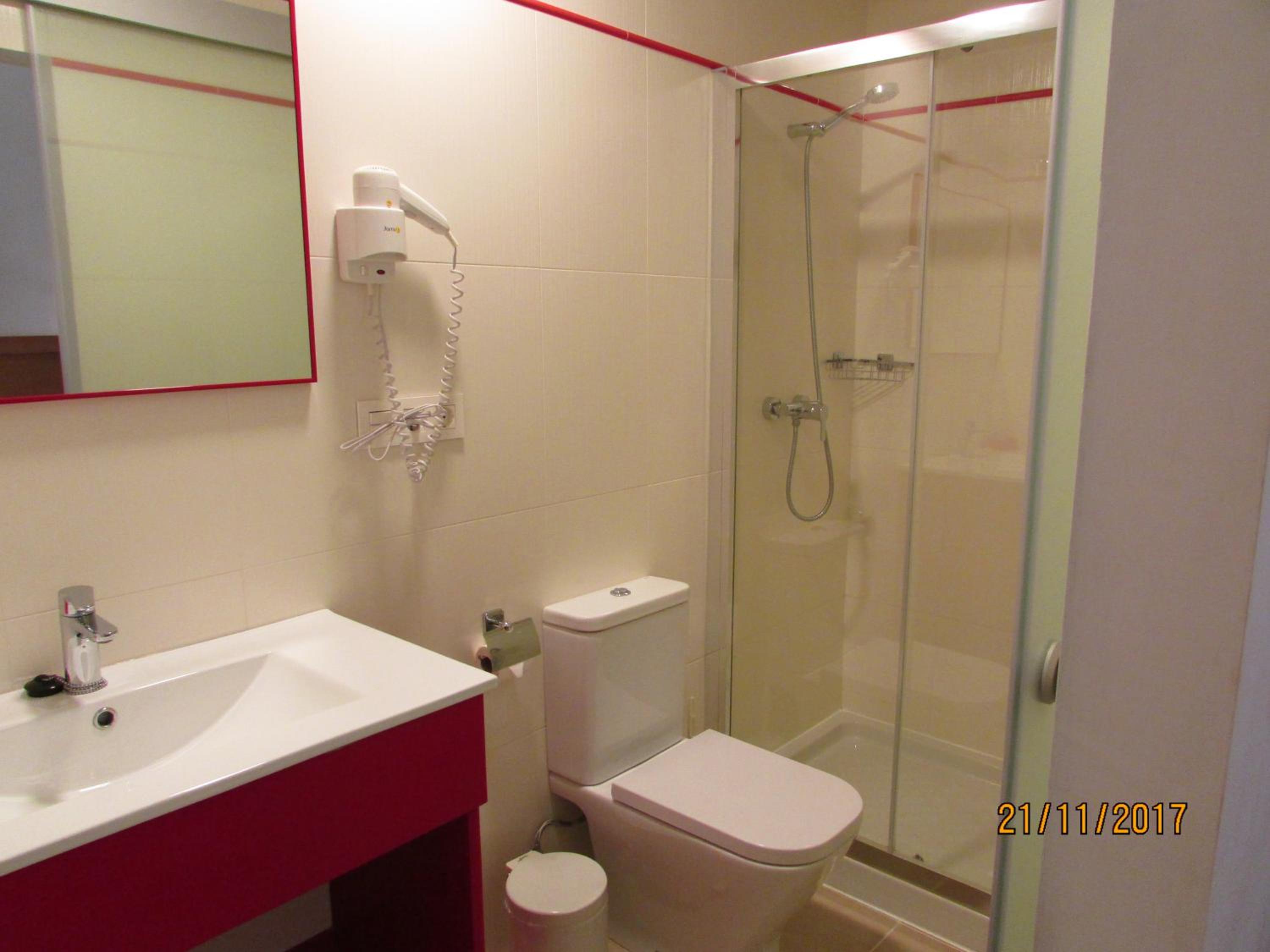 Single Room photo 2