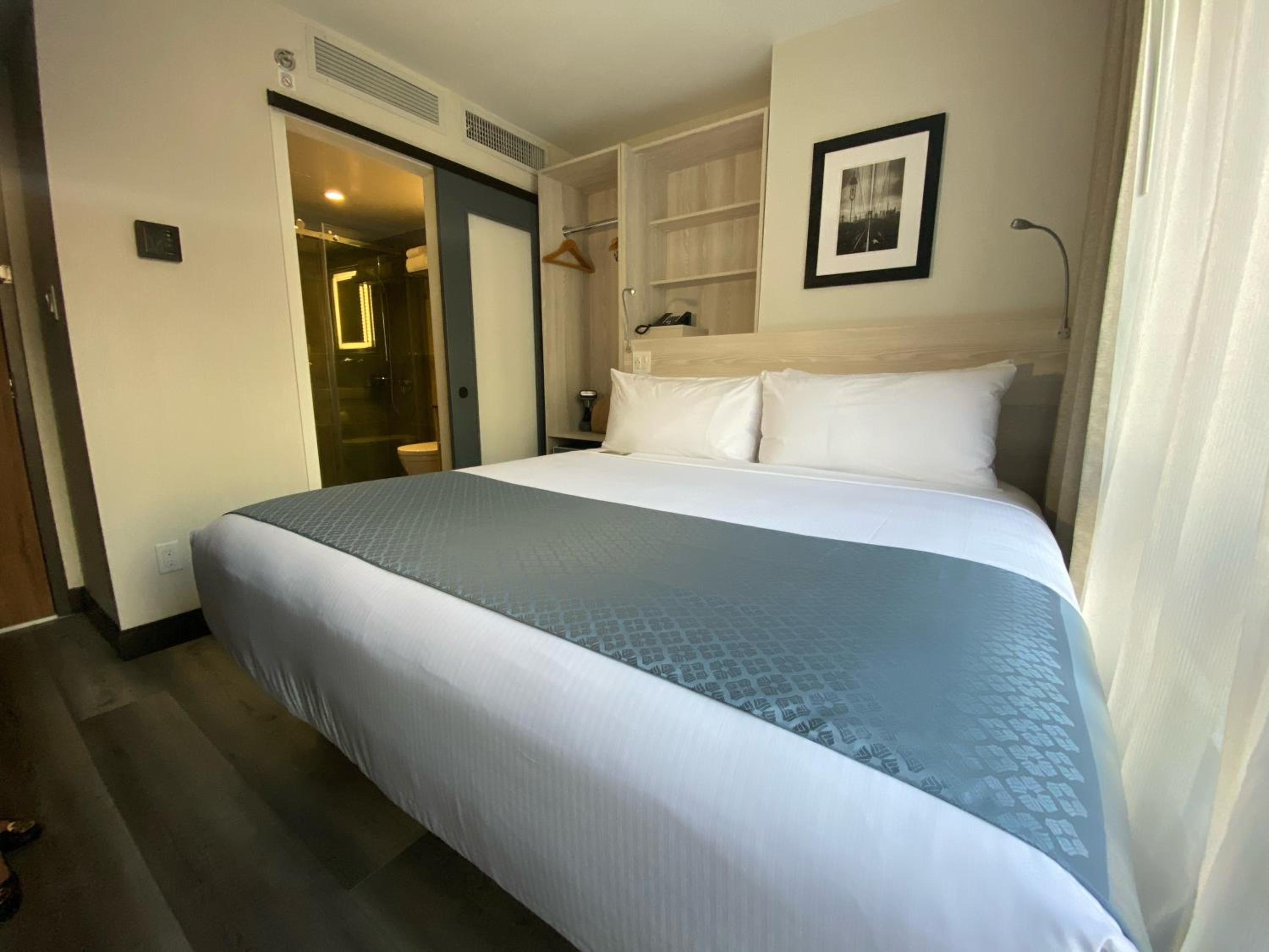 King Room - Non-Smoking
