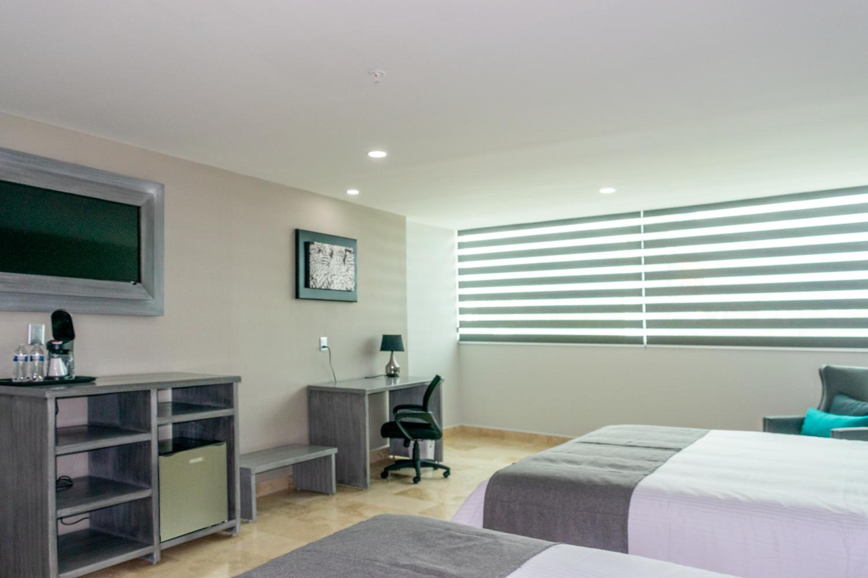Deluxe Queen Room with Two Queen Beds