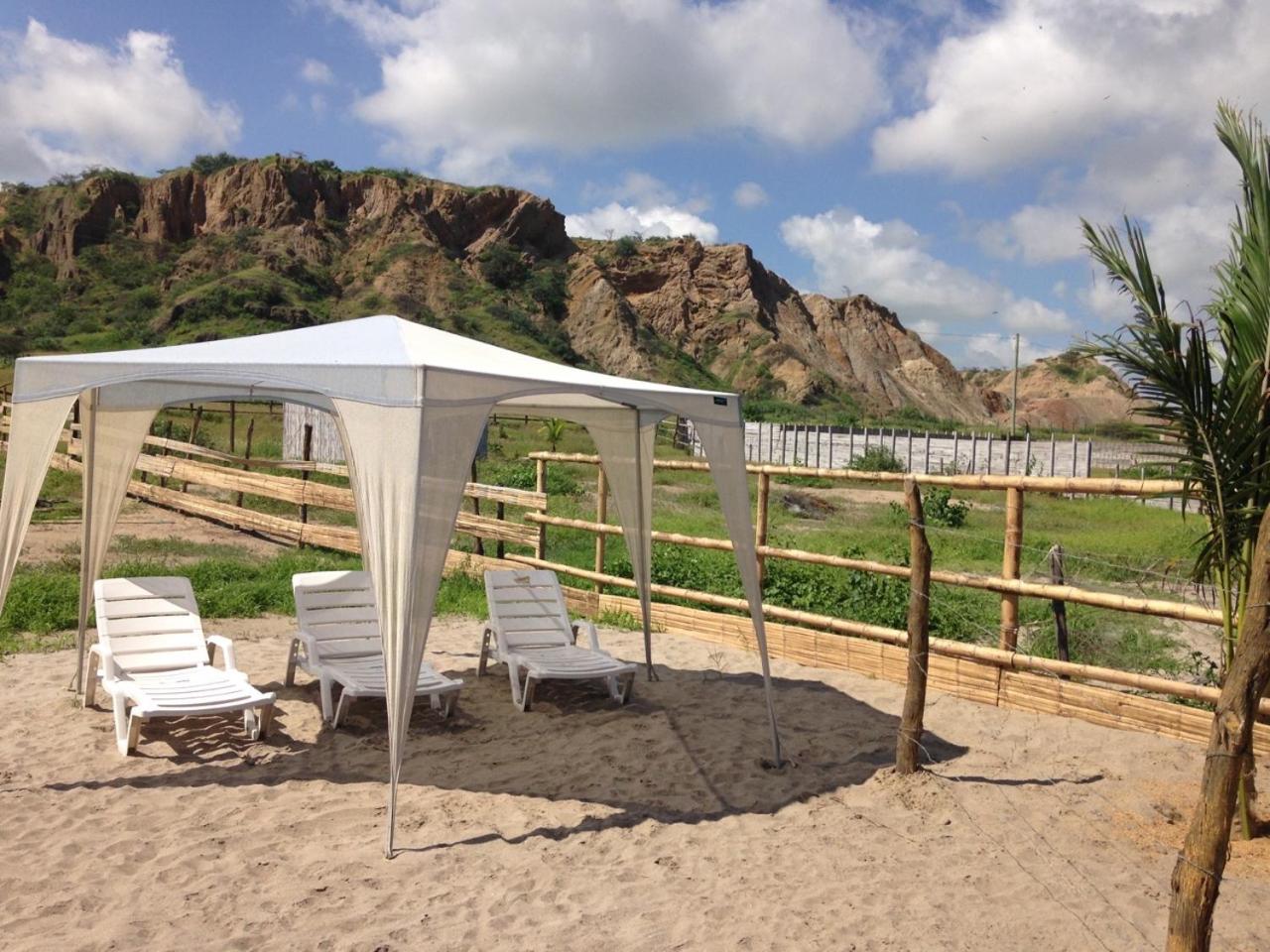 Bungalow - Beach Front photo 2