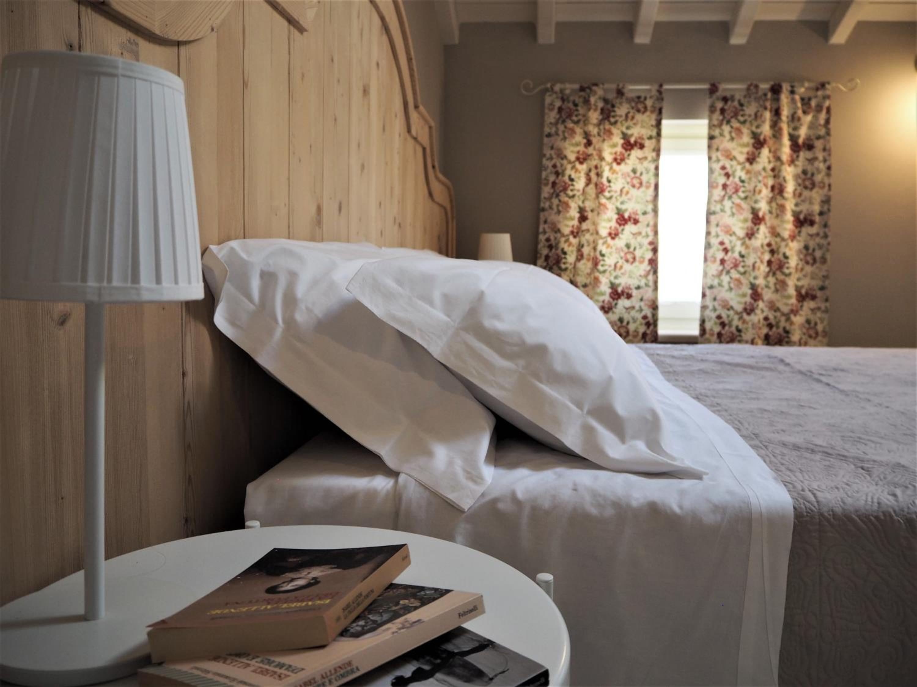 Triple Room with Private Bathroom - Photo 11