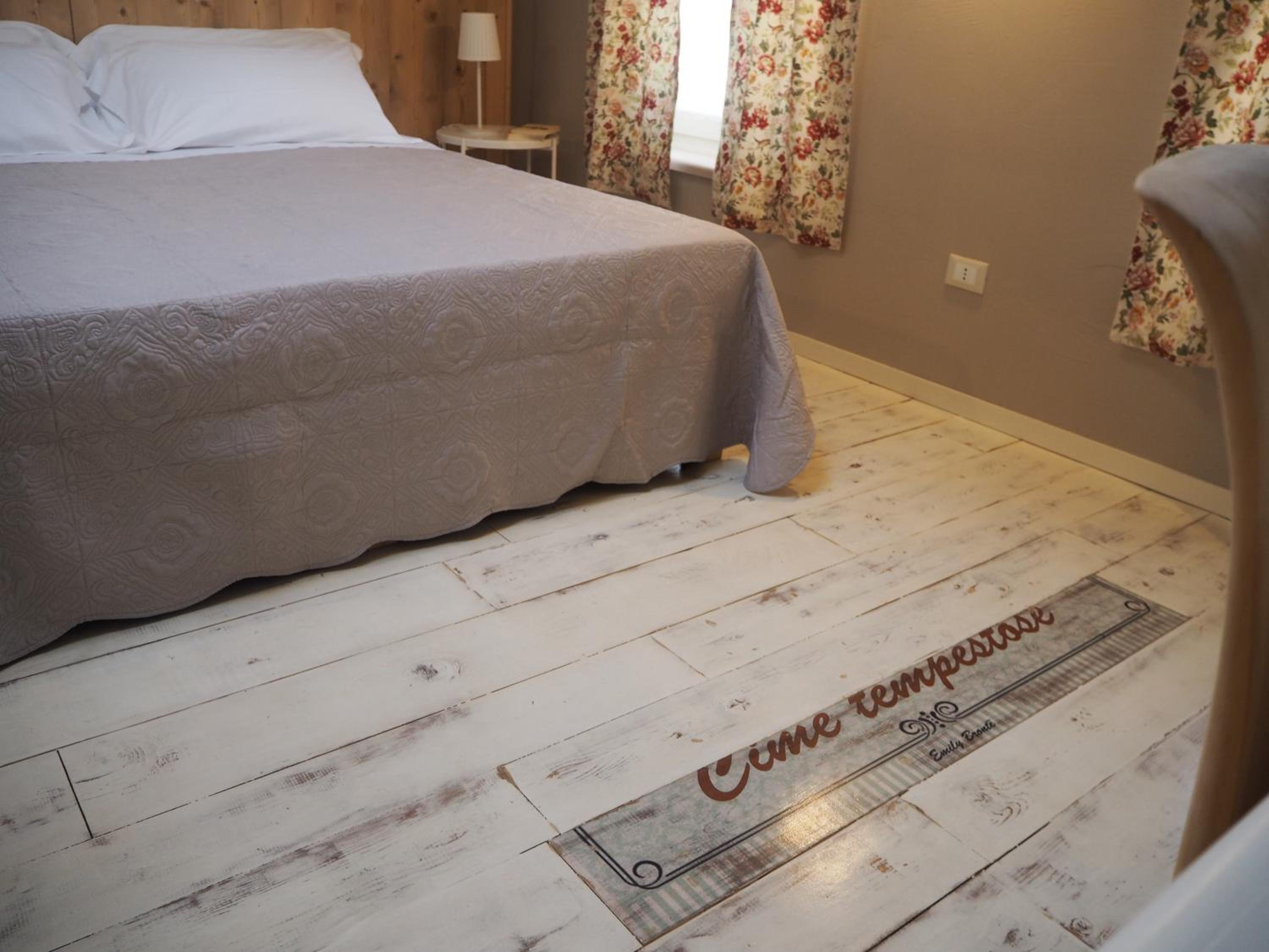Triple Room with Private Bathroom - Photo 3