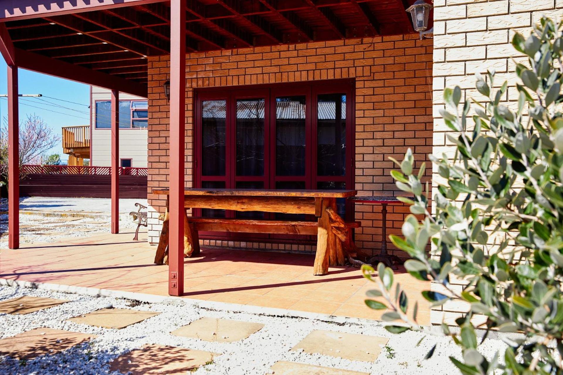 Three-Bedroom House photo 1