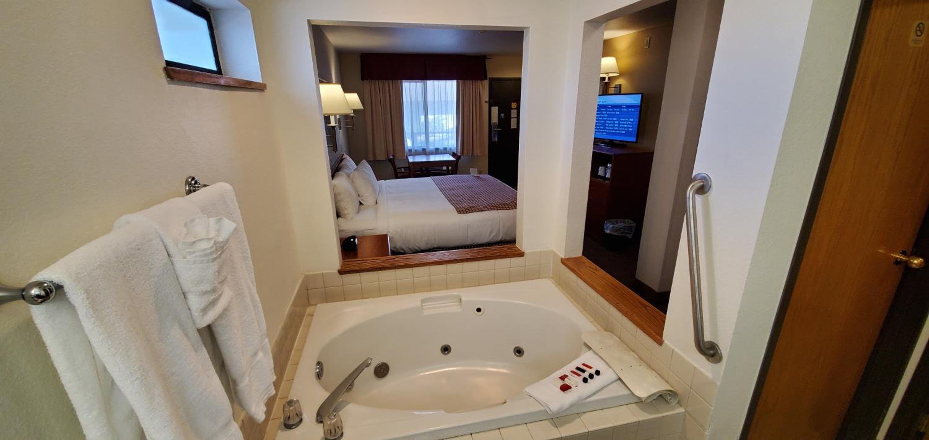 King Studio Suite - Non-Smoking photo 3