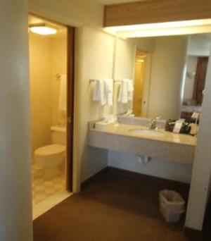 Queen Room with Two Queen Beds - Non-Smoking - Photo 1