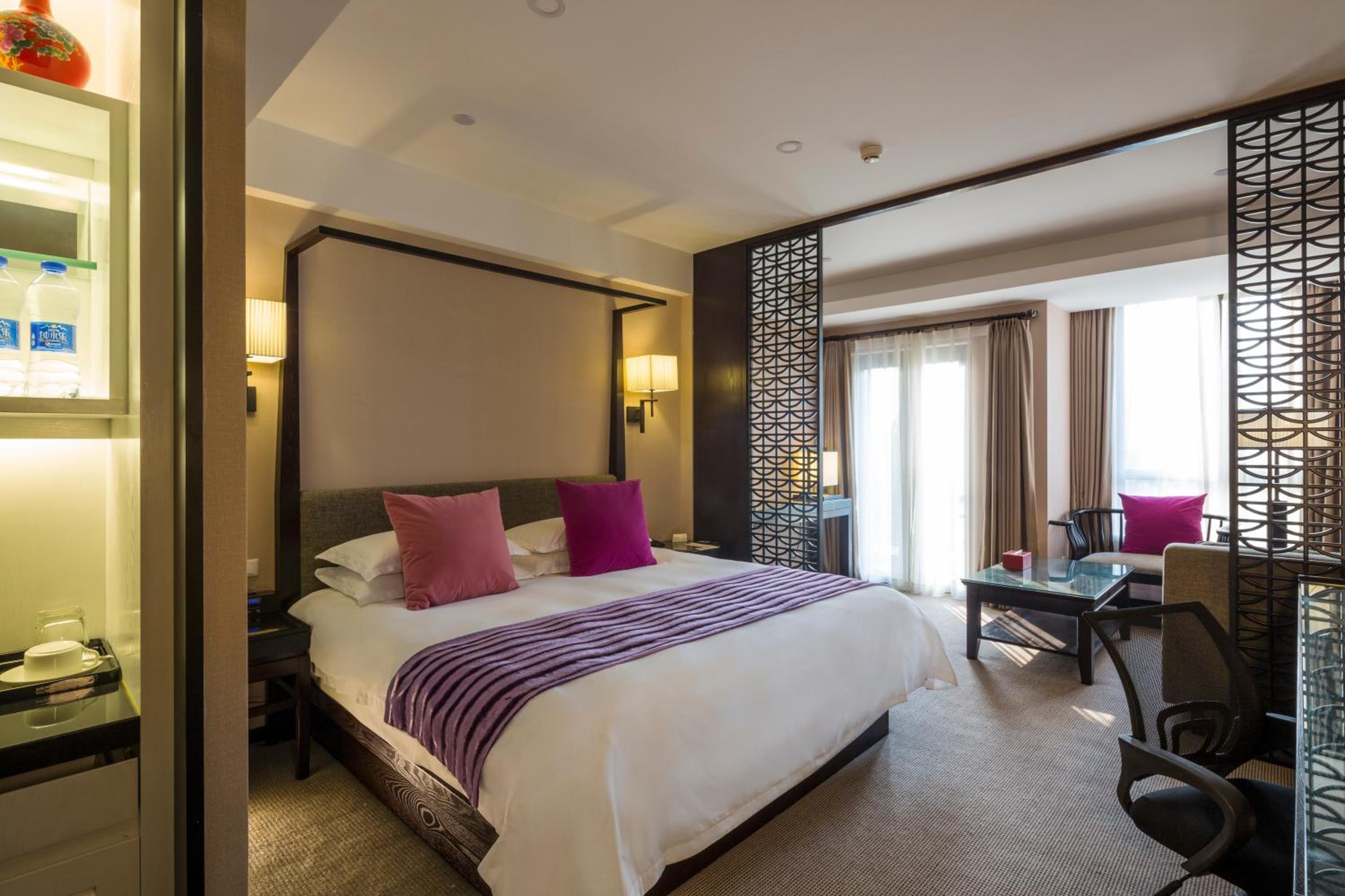 Superior Queen Room